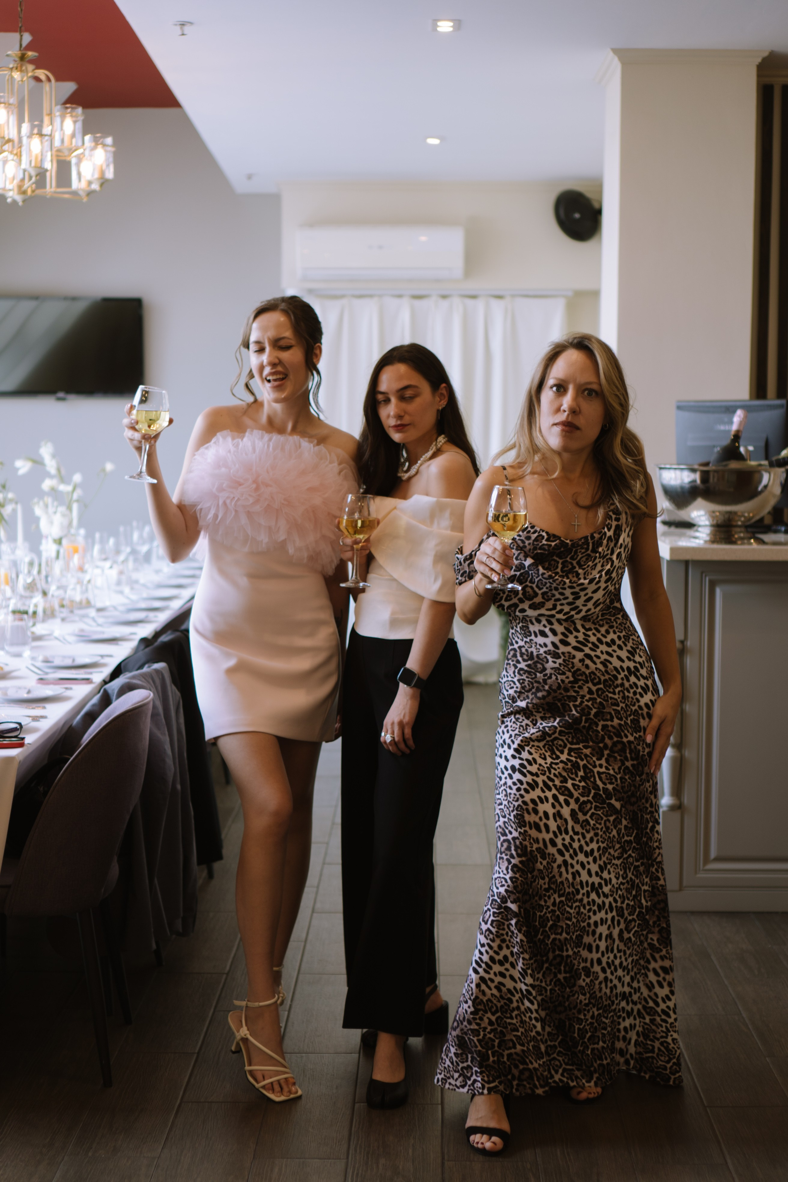 СВАДЕБНЫЙ БАНКЕТ НА ВЛАДИМИРСКОЙ В САНКТ-ПЕТЕРБУРГЕ (КАМЕРНАЯ СВАДЬБА). Профессиональный фотограф, Санкт-Петербург — Виктория Богомолова