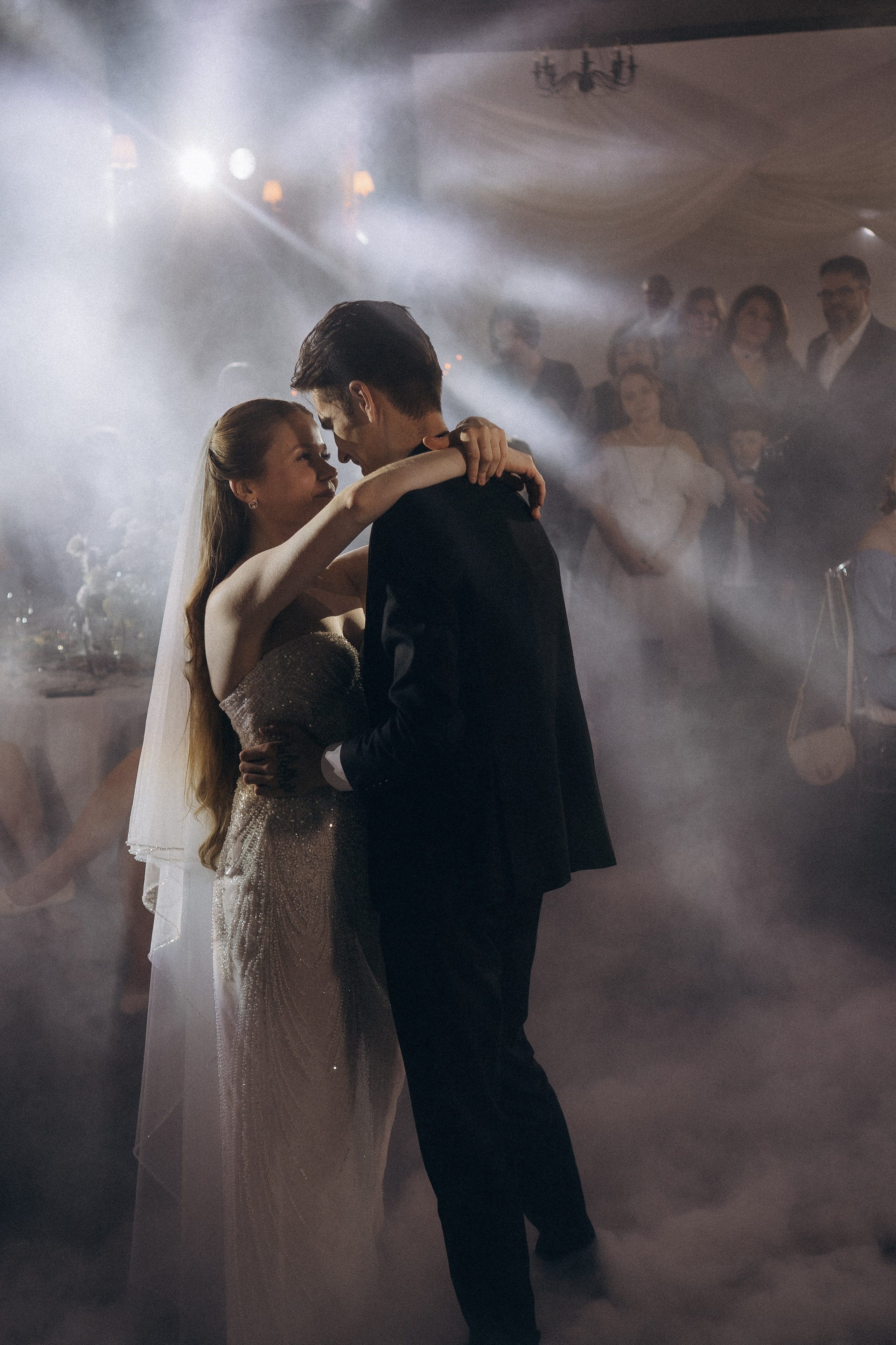 СВАДЕБНАЯ СЬЕМКА СБОРОВ В ОТЕЛЕ И ВЫЕЗД НА ЦЕРЕМОНИЮ (СНЯТО В СИБИРЕ В НИЖНЕВАРТОВСКЕ). Профессиональный фотограф, Санкт-Петербург — Виктория Богомолова