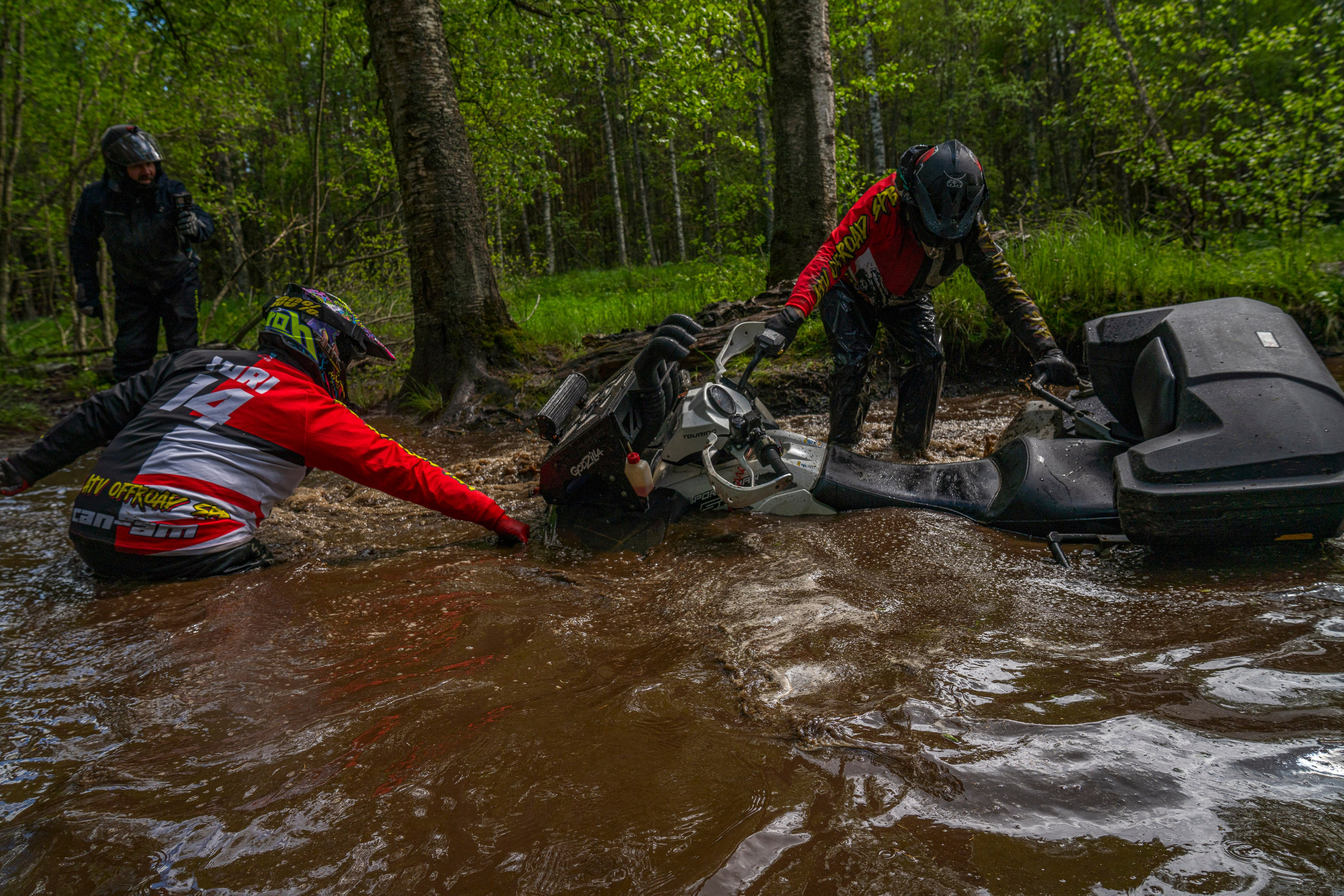 RazVolution. Графический дизайнер Илья Левченко