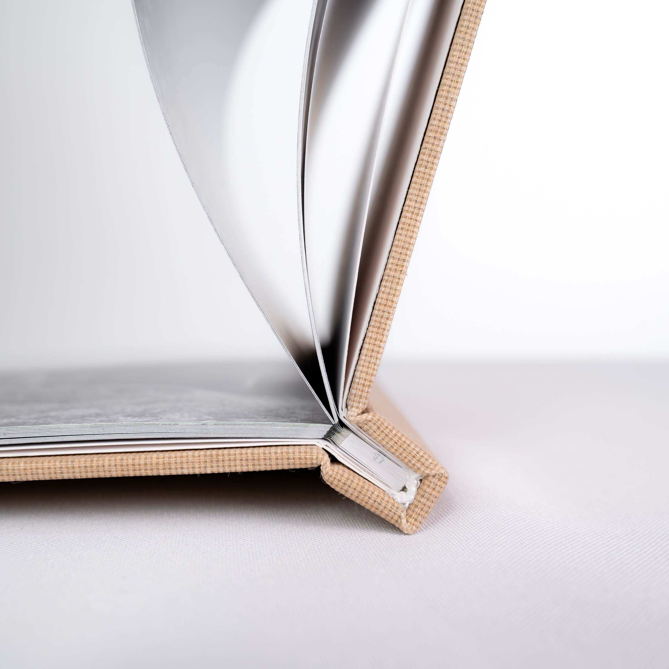 Предметная фотосессия альбомов. Фотограф/видеограф Богдан Голованов