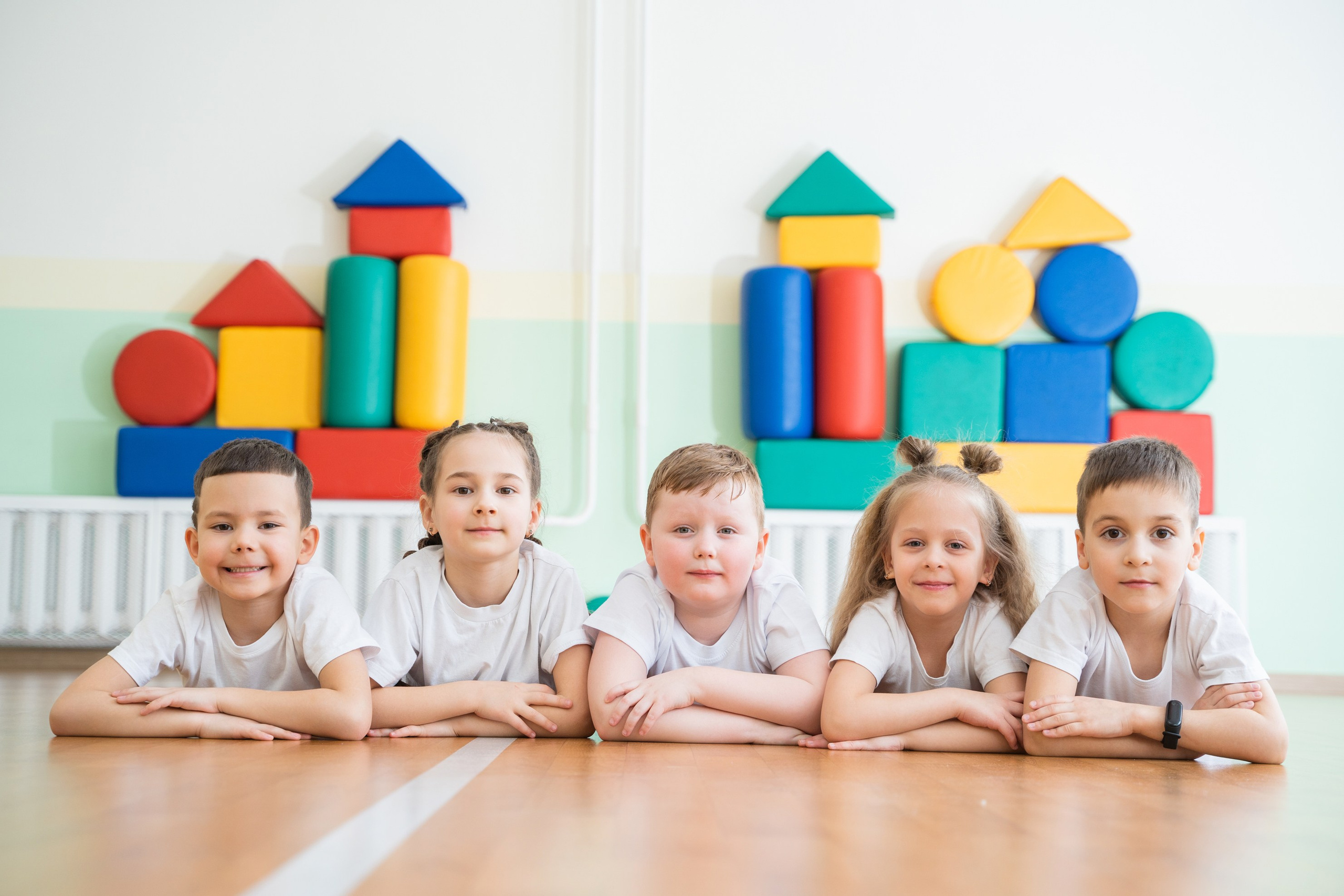 Фотографии выпускников детского сада. Выпускные альбомы Нижнекамск Набережные Челны Фотостудия Небо