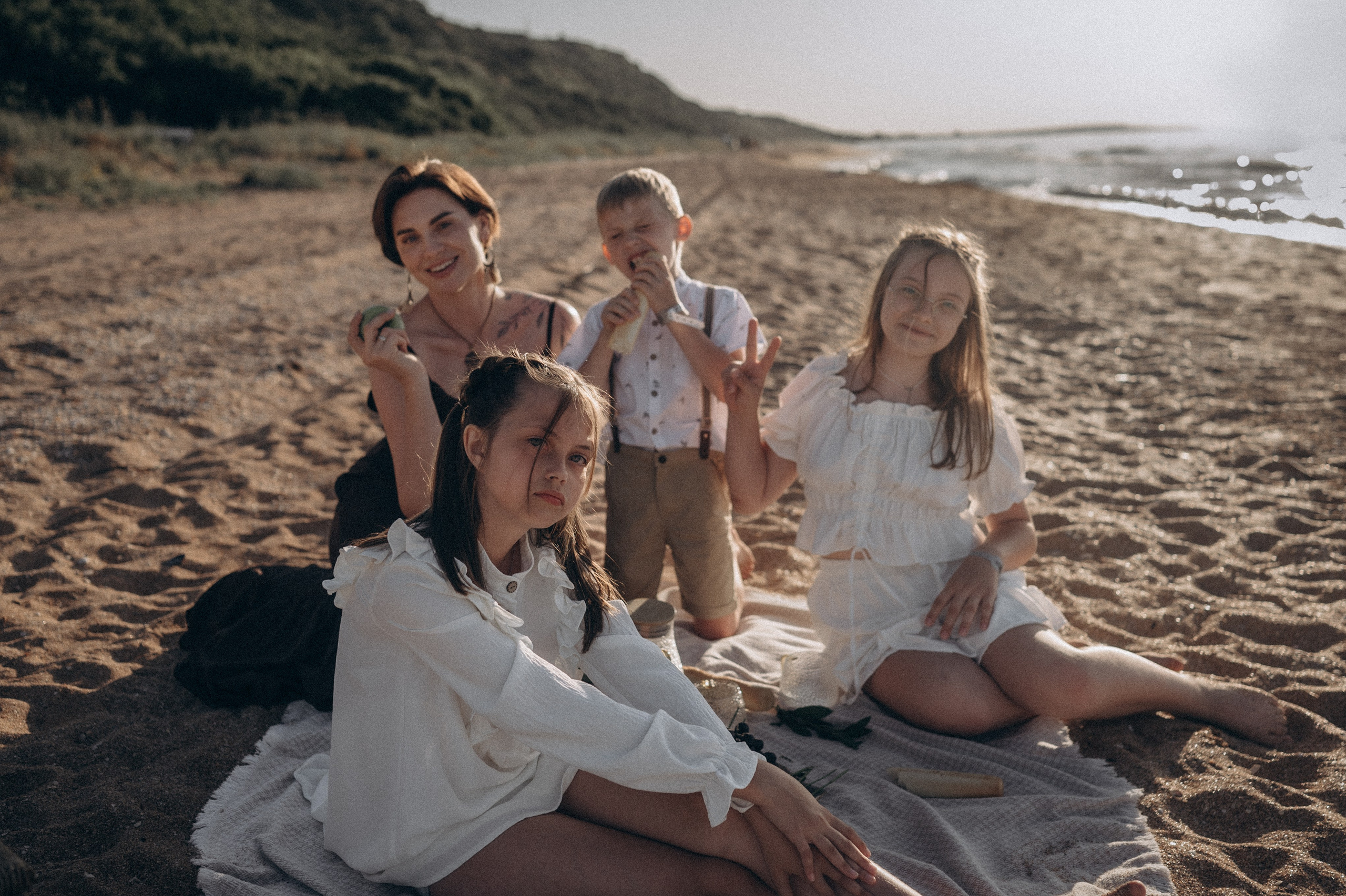 Ольга, Аня, Саша и Степа. Фотограф Горбенко Анна