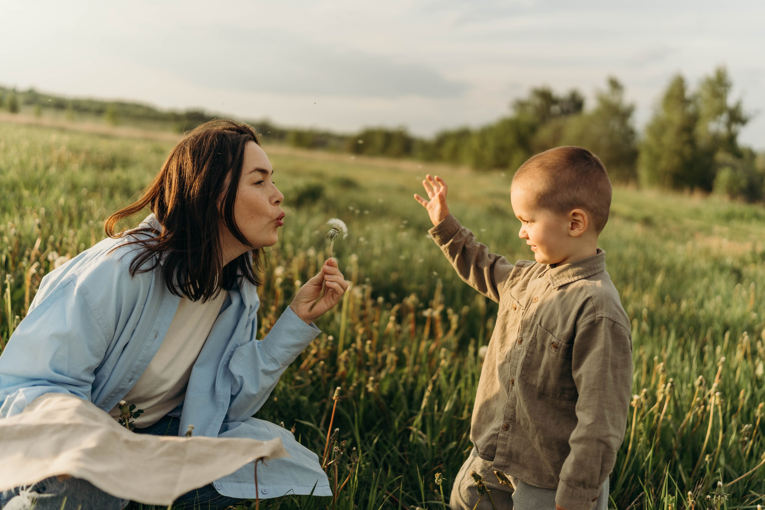 Семейная фотосессия на закате. Семейный и портретный фотограф во Владимире и Суздале