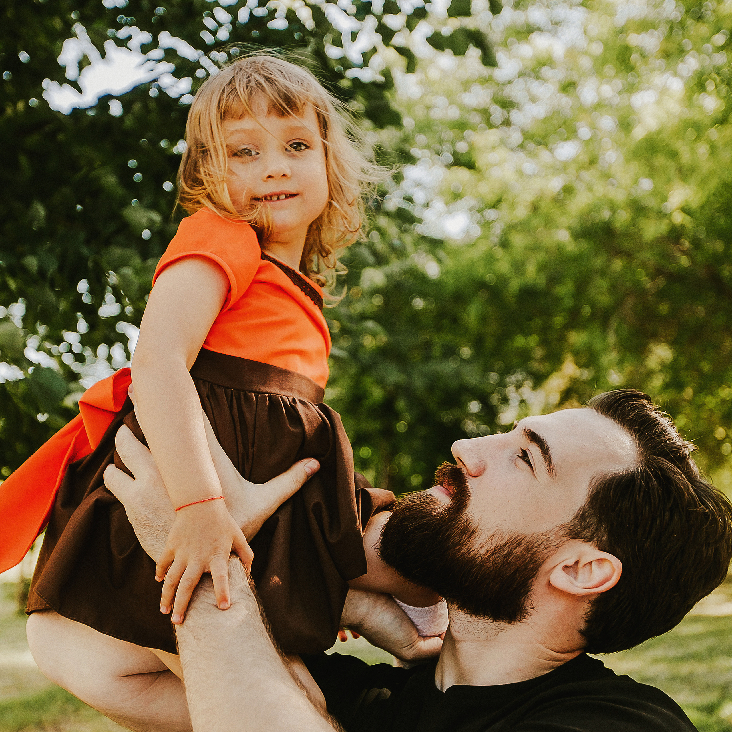 Сонечка и родители. Фотограф Полина Егорова город Тюмень