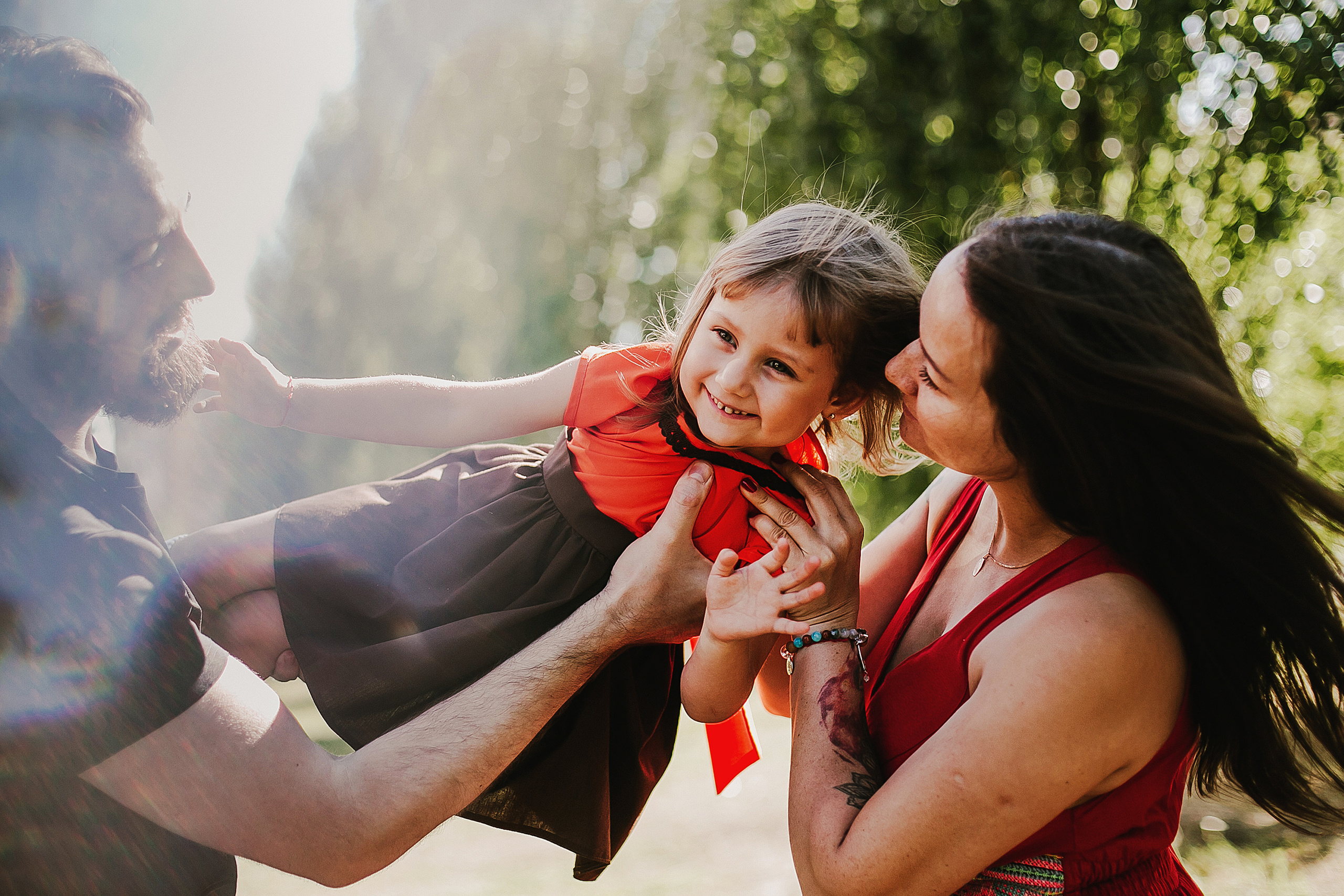 Сонечка и родители. Фотограф Полина Егорова город Тюмень