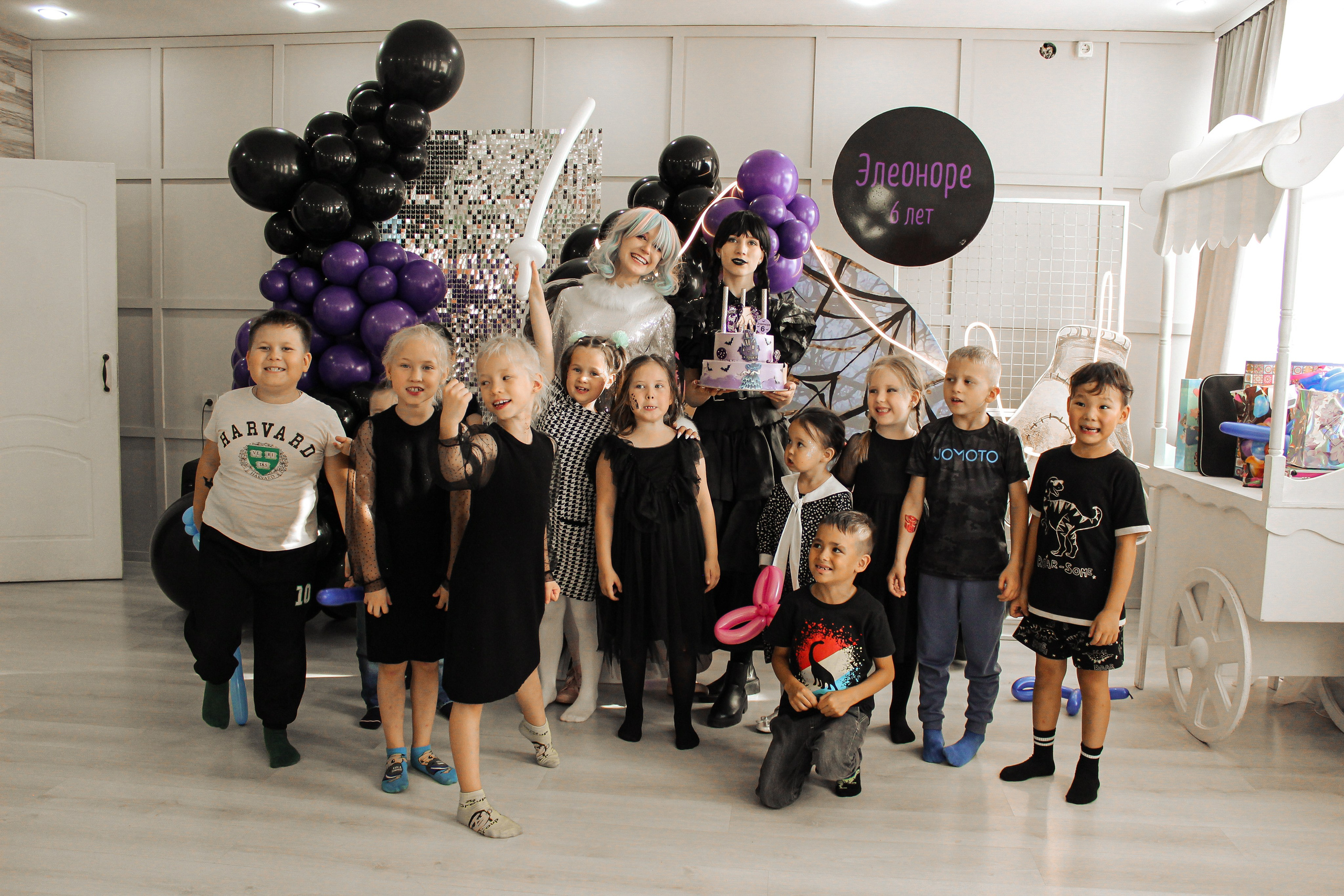 День рождения Элеоноры | Wednesday. Свадебный и Школьный фотограф Улан-Удэ Бурятия Джулия Топоева Выпускные альбомы Фотограф на мероприятие