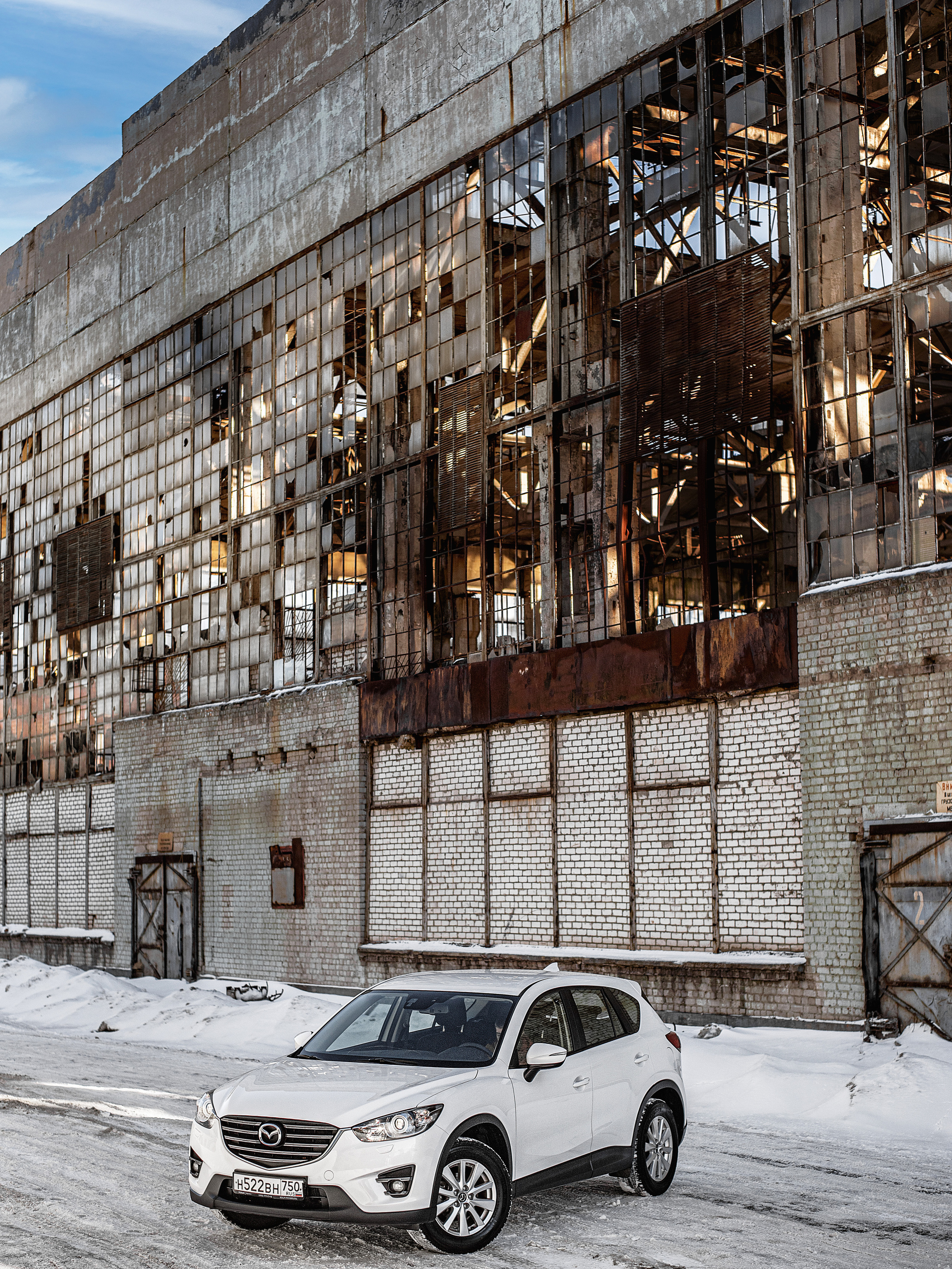 Фотосессия автомобиля фото авто для контента Фотограф Воронеж гулевич Валерий  mazda cx-6