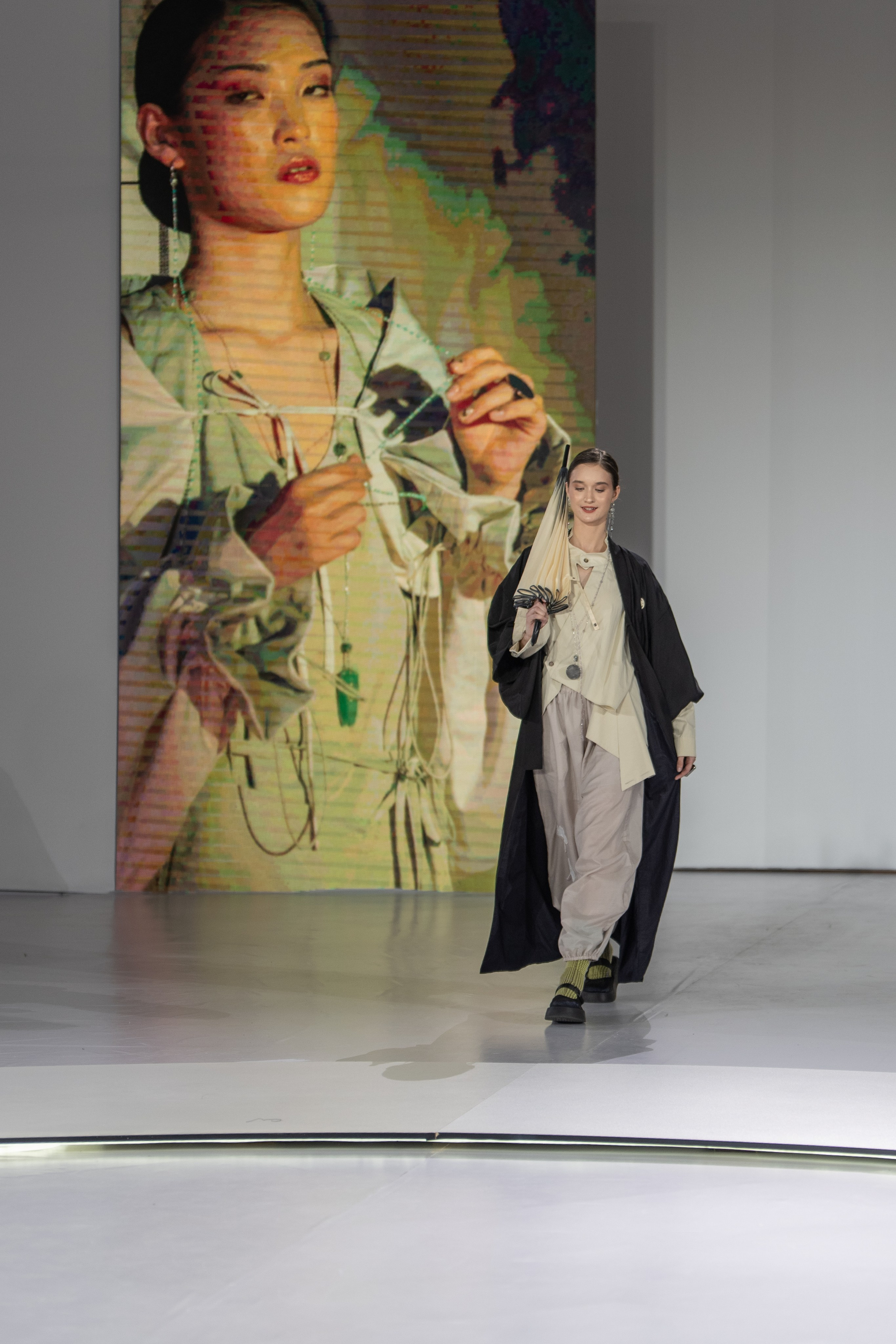 Дезайнер Shakerbay. Сайт Алматинского НЮ АРТ, будуар и фэшн фотографа Дениса Карпенко