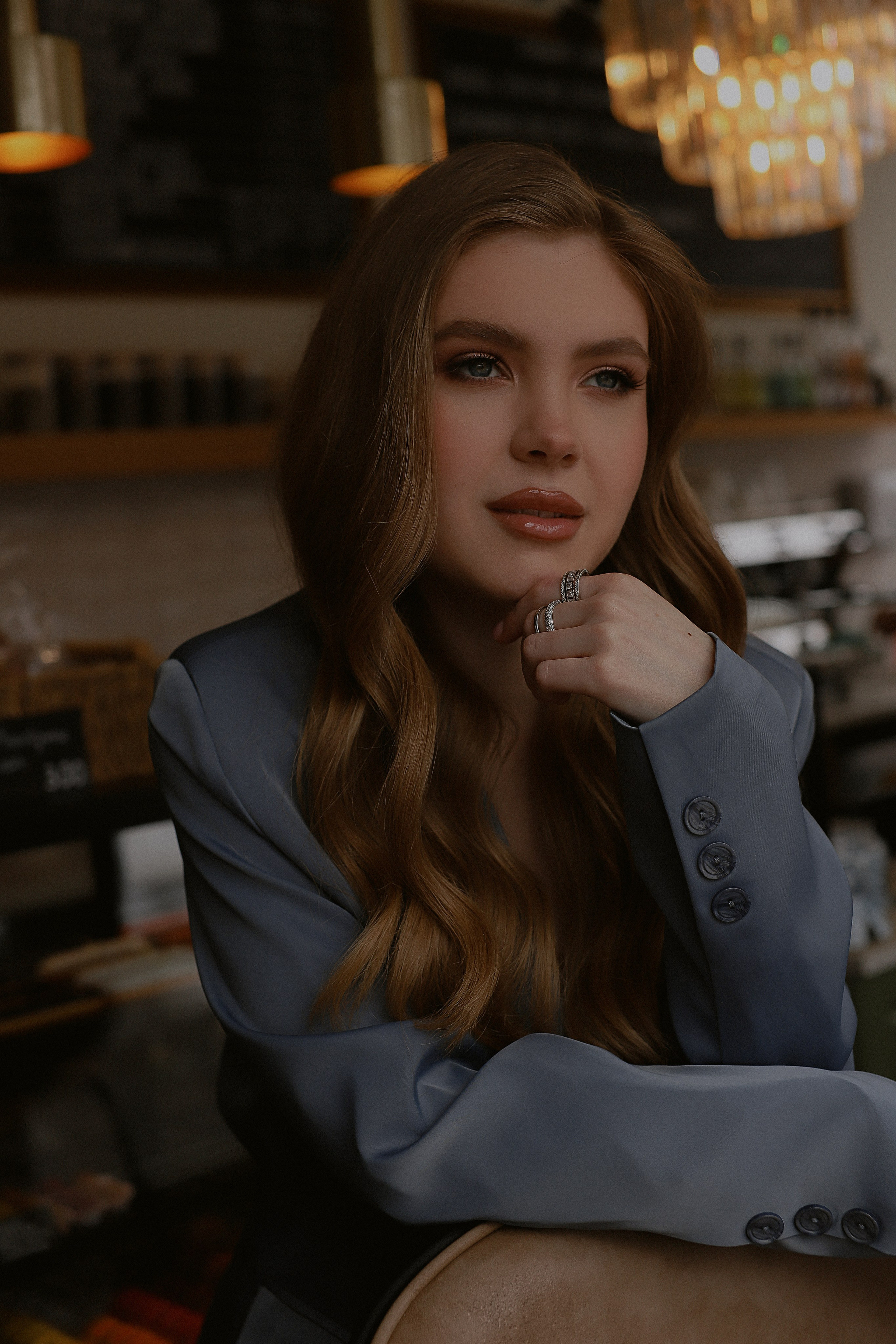 Елизавета, съемка в кофейне