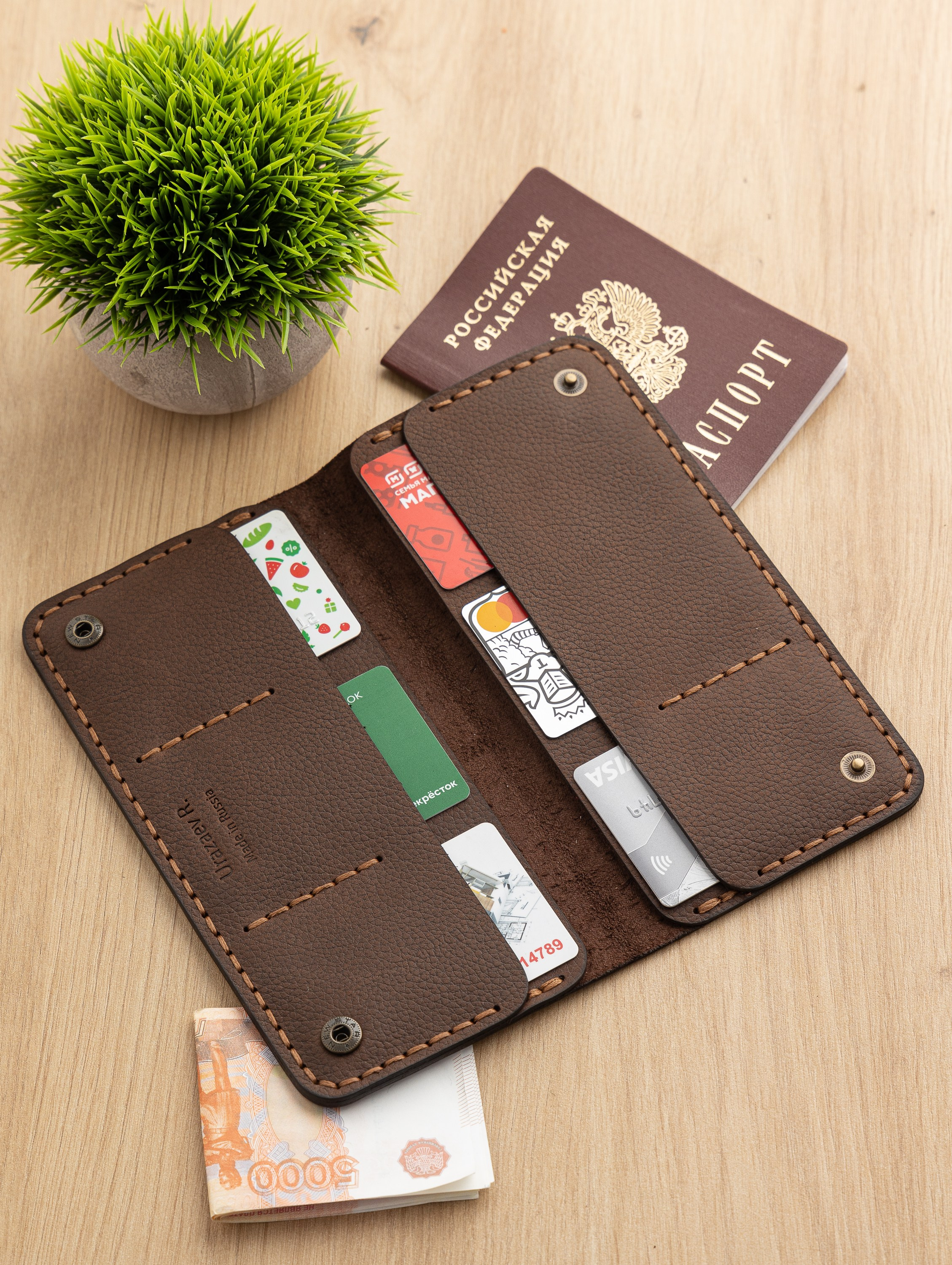 Фотосъемка кожаных изделий для маркетплейсов. Алексей Темнов — фотограф в Пятигорске