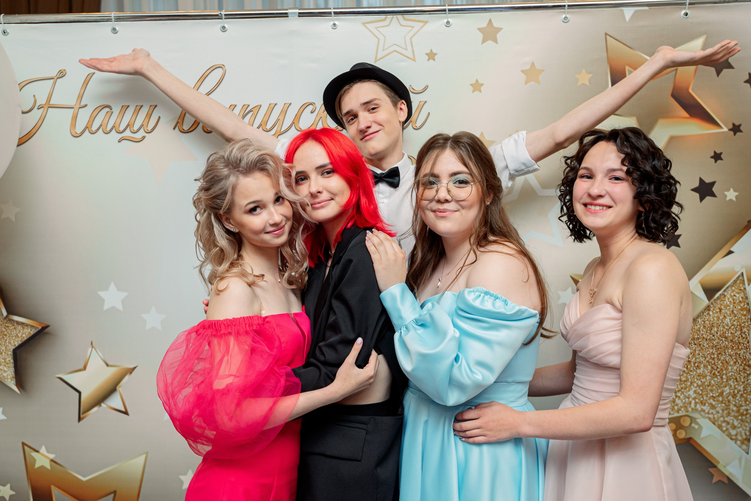 Выпускной 9-11классы. Выпускные книги Анапа Новороссийск Краснодар