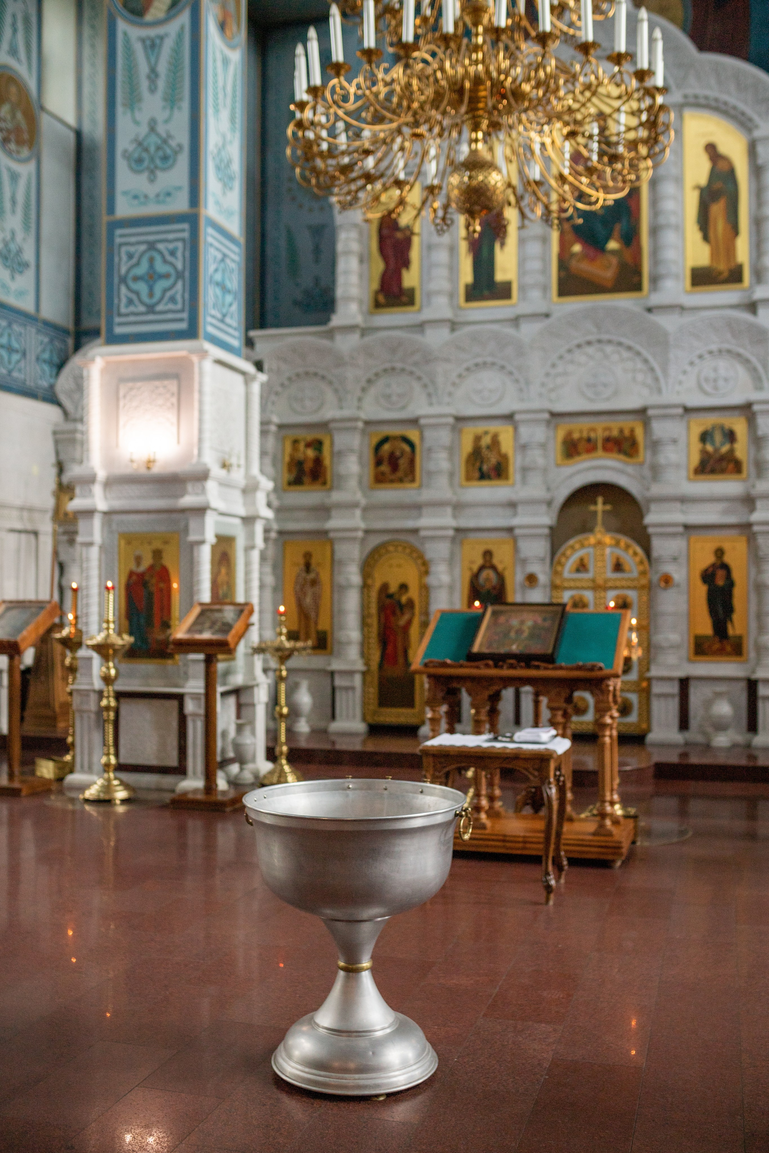 Крещение в Старо-Покровском Храме в городе Ростов-на-Дону. Олеся Семейская свадебный и семейный фотограф в Ростове-на-Дону