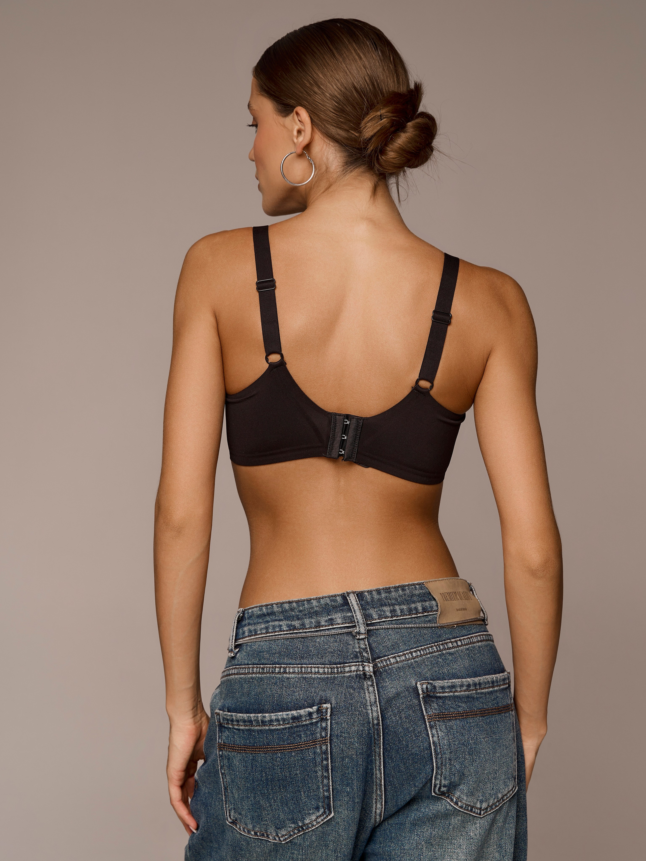 Нижнее белье. Фотограф для маркетплейсов в Москве