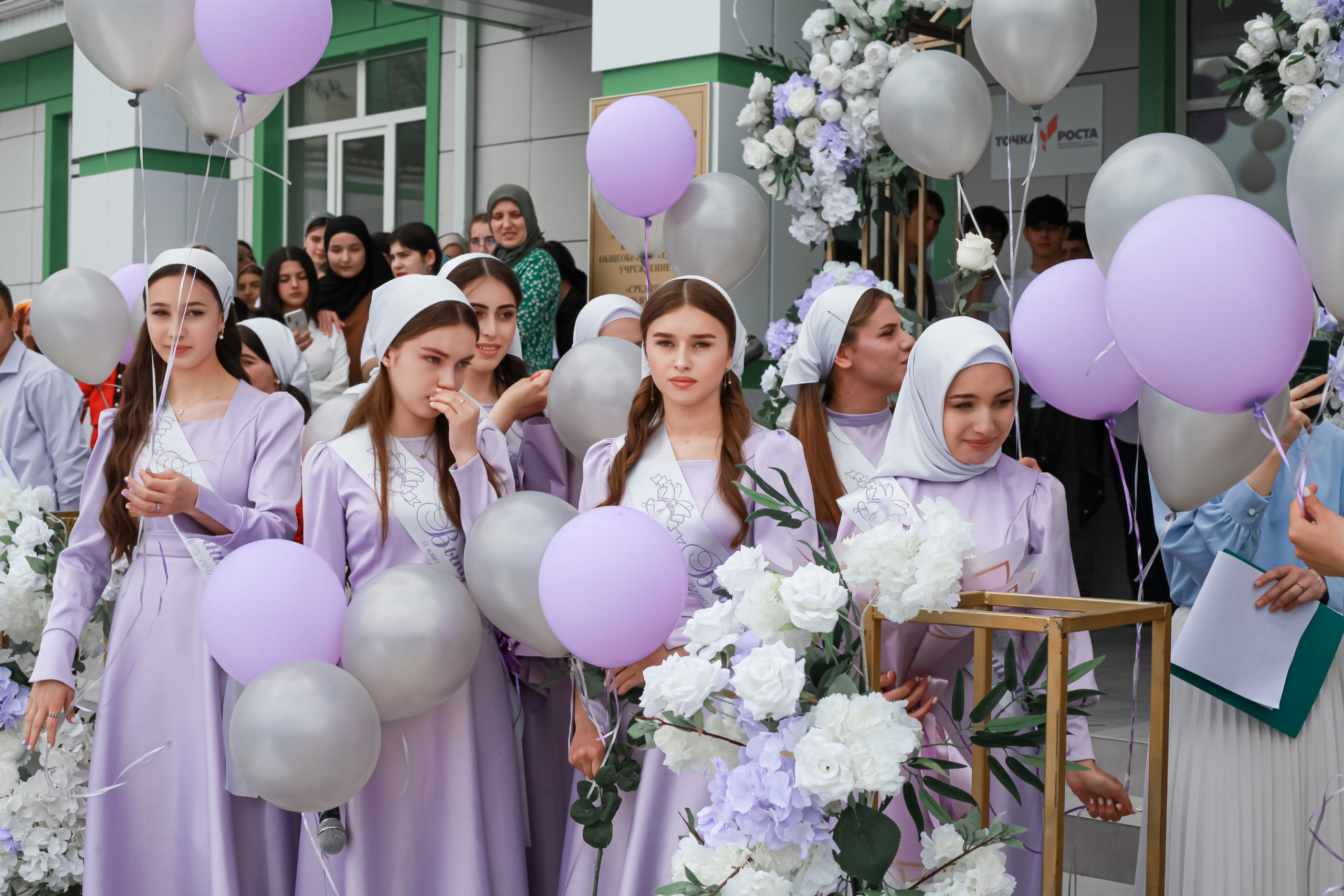 Выпускники