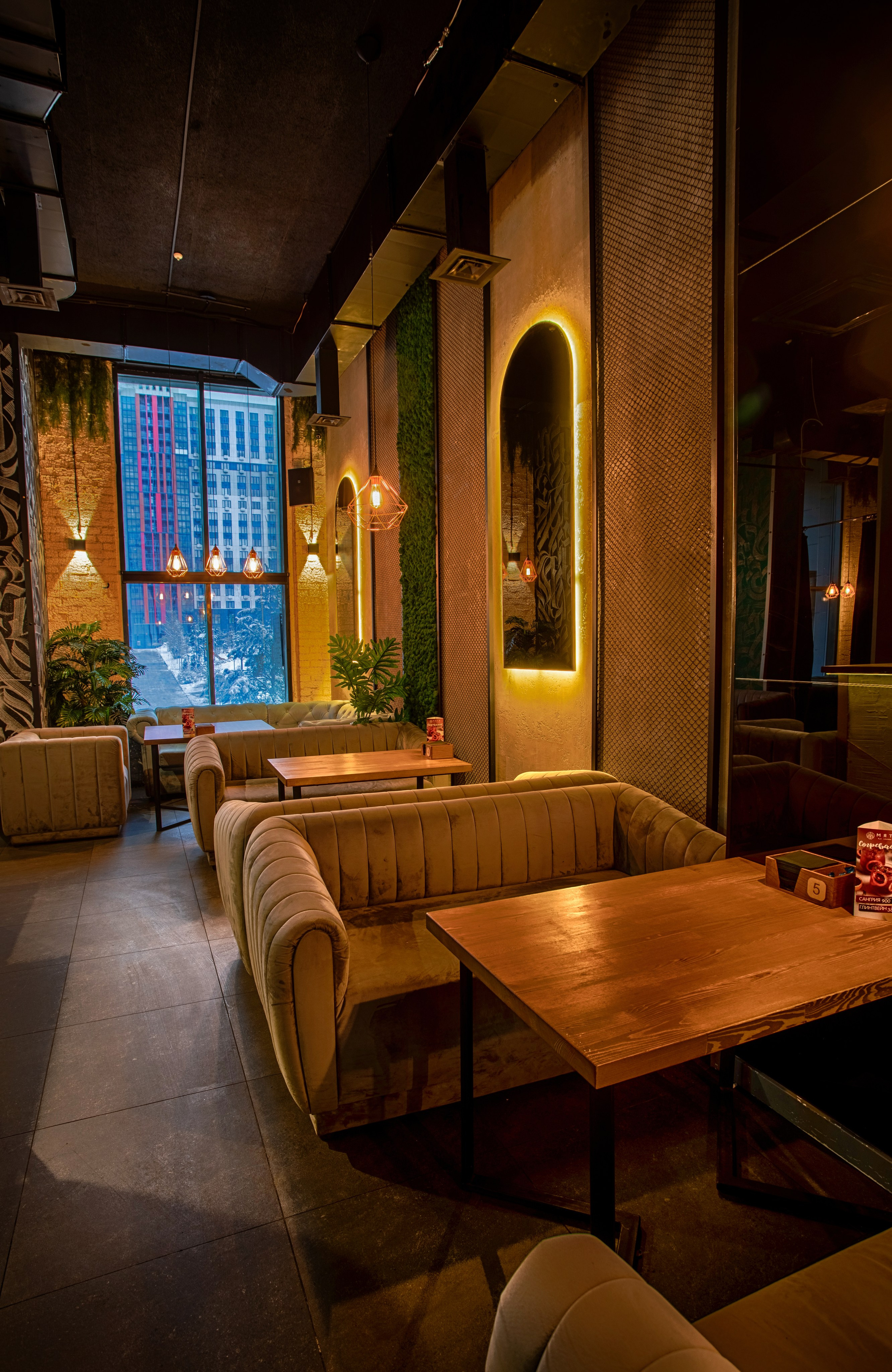 Интерьер кальянной Мята Lounge Уфа, уютная зона отдыха с кальянами, Кальянная Мята Lounge Уфа, стильный дизайн, комфортная атмосфера, Зона отдыха Мята Lounge Уфа, современные кальяны, барная стойка, Интерьер Мята Lounge Уфа, мягкие диваны, приглушённый свет, кальяны, Кальянная Мята Lounge Уфа, место для расслабления, общения, Мята Lounge Уфа, атмосфера уюта, дыма кальянов, Кальяны, релакс, Мята Lounge Уфа, Стильный лаунж, Мята Lounge Уфа, Уютный лаунж, кальяны, Мята Lounge Уфа, Расслабление, Мята Lounge Уфа, кальяны, комфорт, Тёплая атмосфера лаунжа, Мята Lounge Уфа, мягкие кресла, дым кальянов, приятная музыка, Расслабляющий интерьер, Мята Lounge Уфа, идеальное место для вечера, Современная кальянная, Мята Lounge Уфа, стиль, комфорт, атмосфера, Уютный лаунж-пространство, Мята Lounge Уфа, изысканные кальяны, Мята Lounge Уфа, стиль, комфорт, дым кальянов, Барная стойка, кальяны, лаунж, Мята Lounge Уфа, Современные кальяны, интерьер, Мята Lounge Уфа, Декор лаунжа, Мята Lounge, стильные элементы, Уфа, Зона кальянов, Мята Lounge Уфа, уют, стиль, Атмосфера лаунжа, мягкие диваны, кальяны, Мята Lounge Уфа