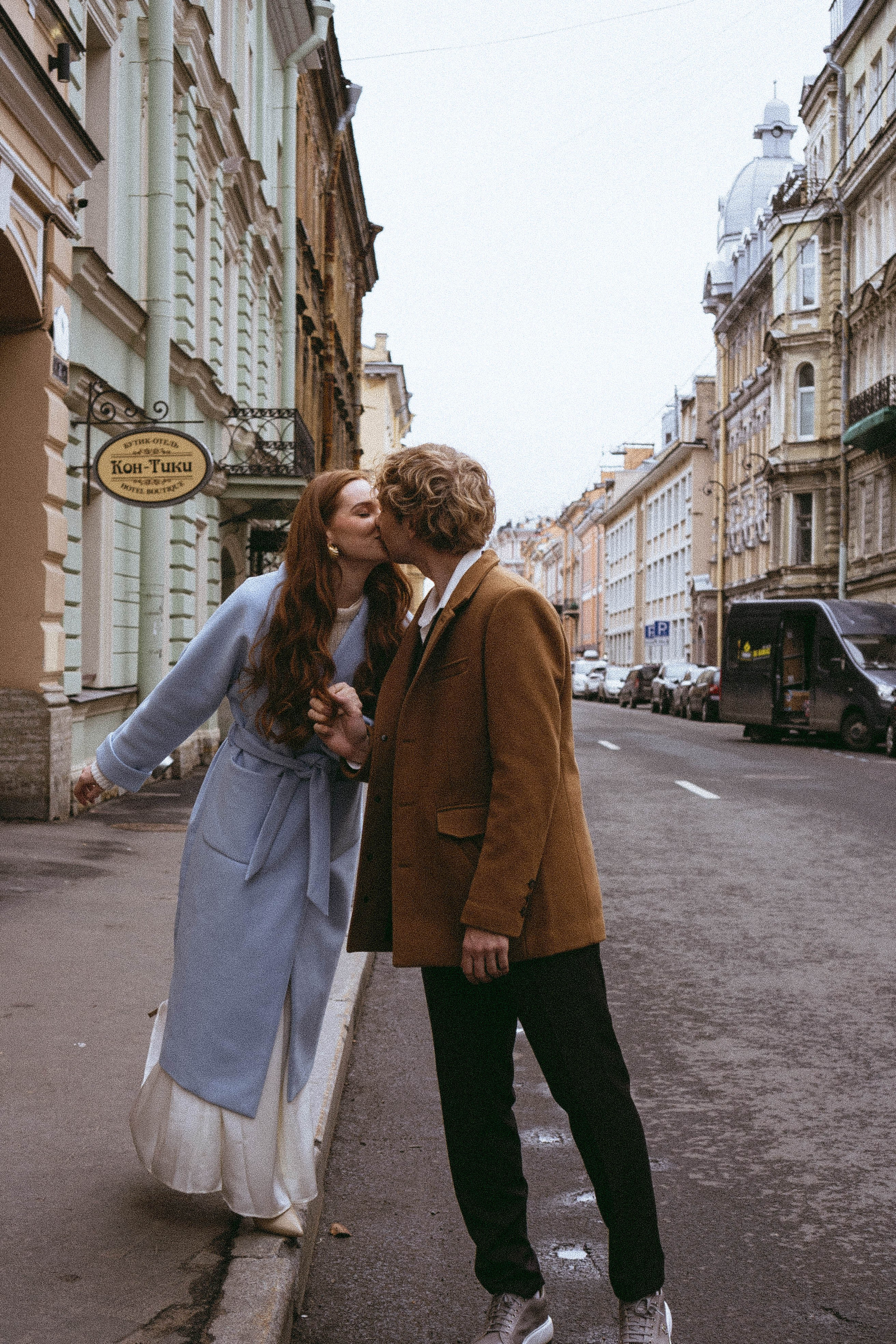 СВАДЕБНАЯ ПРОГУЛКА ПО ПЕТРОГРАДКЕ ВЕСНОЙ (ФОТОСЕССИИЯ ПАРЫ СВАДЕБНАЯ). Профессиональный фотограф, Санкт-Петербург — Виктория Богомолова