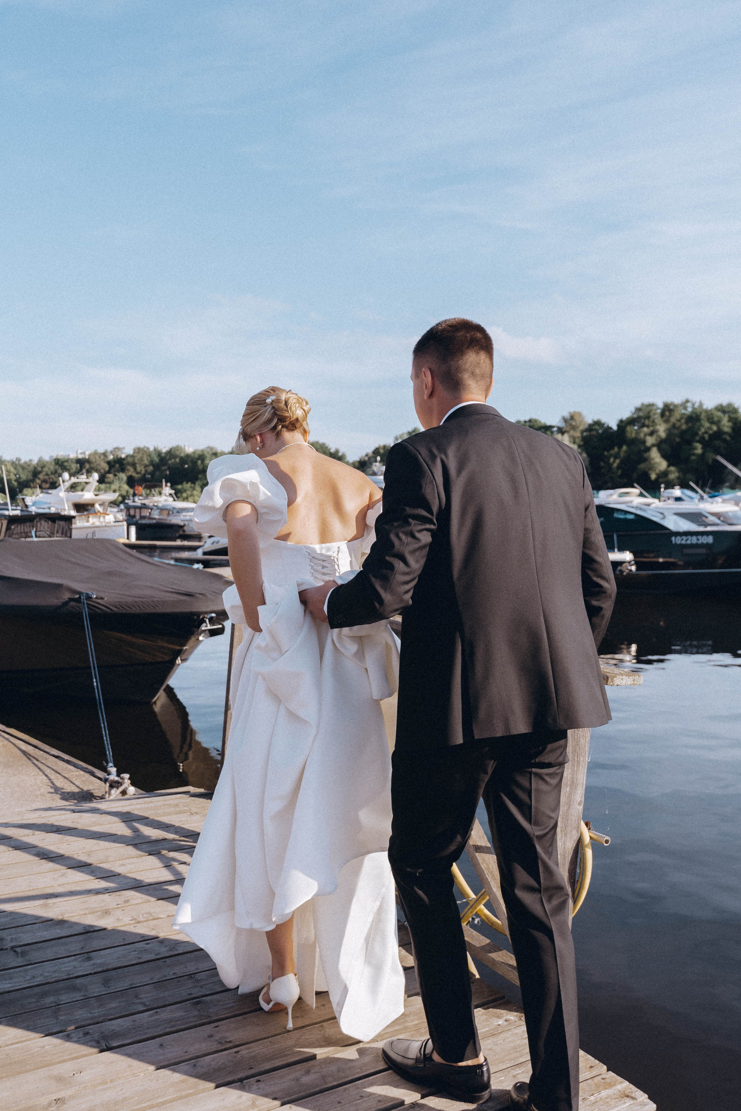 СВАДЕНБНАЯ СЬЕМКА НА КАТЕРЕ ПО КАНАЛАМ САНКТ-ПЕТЕРБУРГА И В АКВАТОРИИ НЕВЫ. Профессиональный фотограф, Санкт-Петербург — Виктория Богомолова