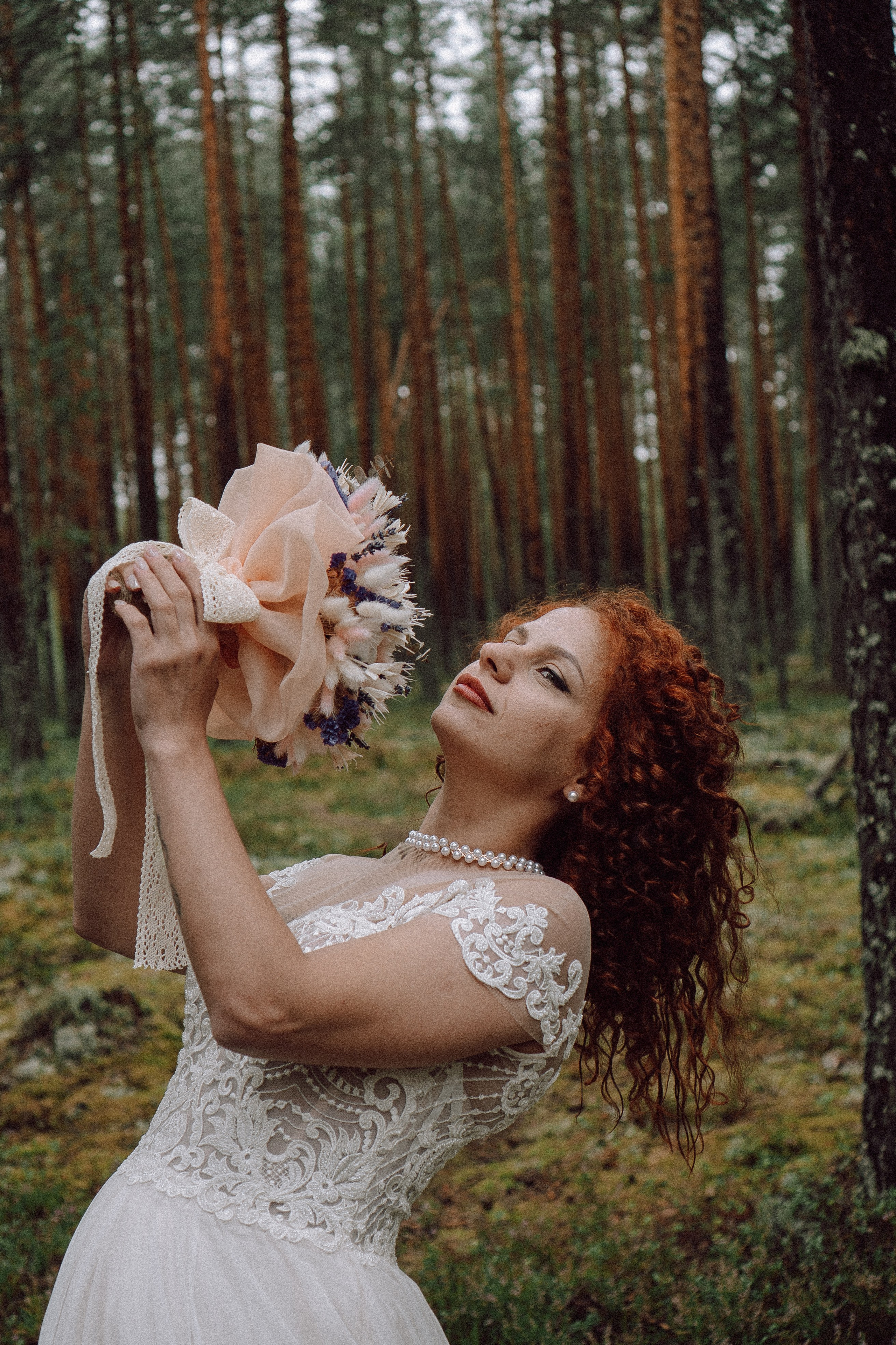 СВАДЕБНАЯ ФОТОСЕССИИЯ ПАРЫ В ГОРОДЕ ПРИОЗЕРСК В СОСНОВОМ ЛЕСУ И С ПИКАПОМ. Профессиональный фотограф, Санкт-Петербург — Виктория Богомолова