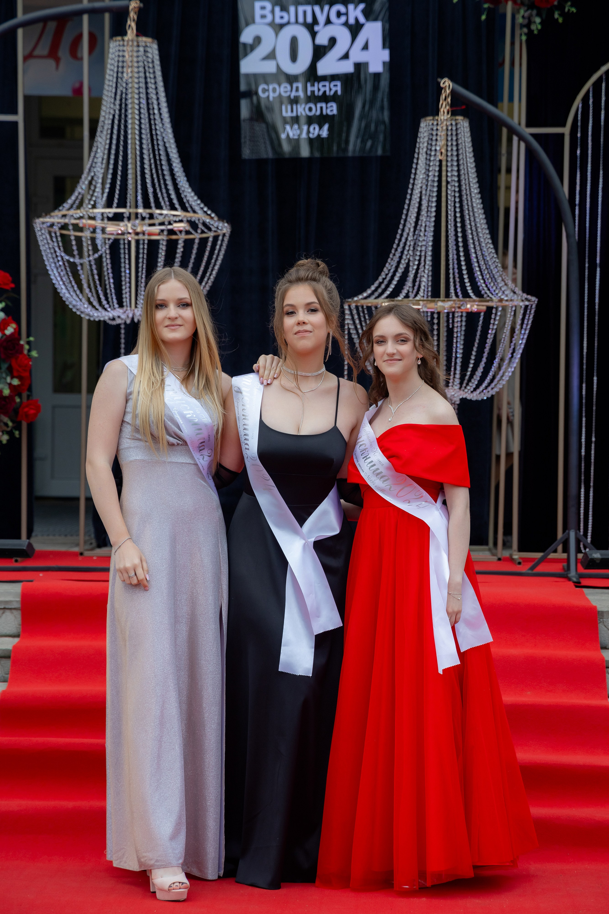 Школьный выпускной 2024 год в Соколе (Минск). Свадебный фотограф в Минске/Беларуси Сергей Спиридонов