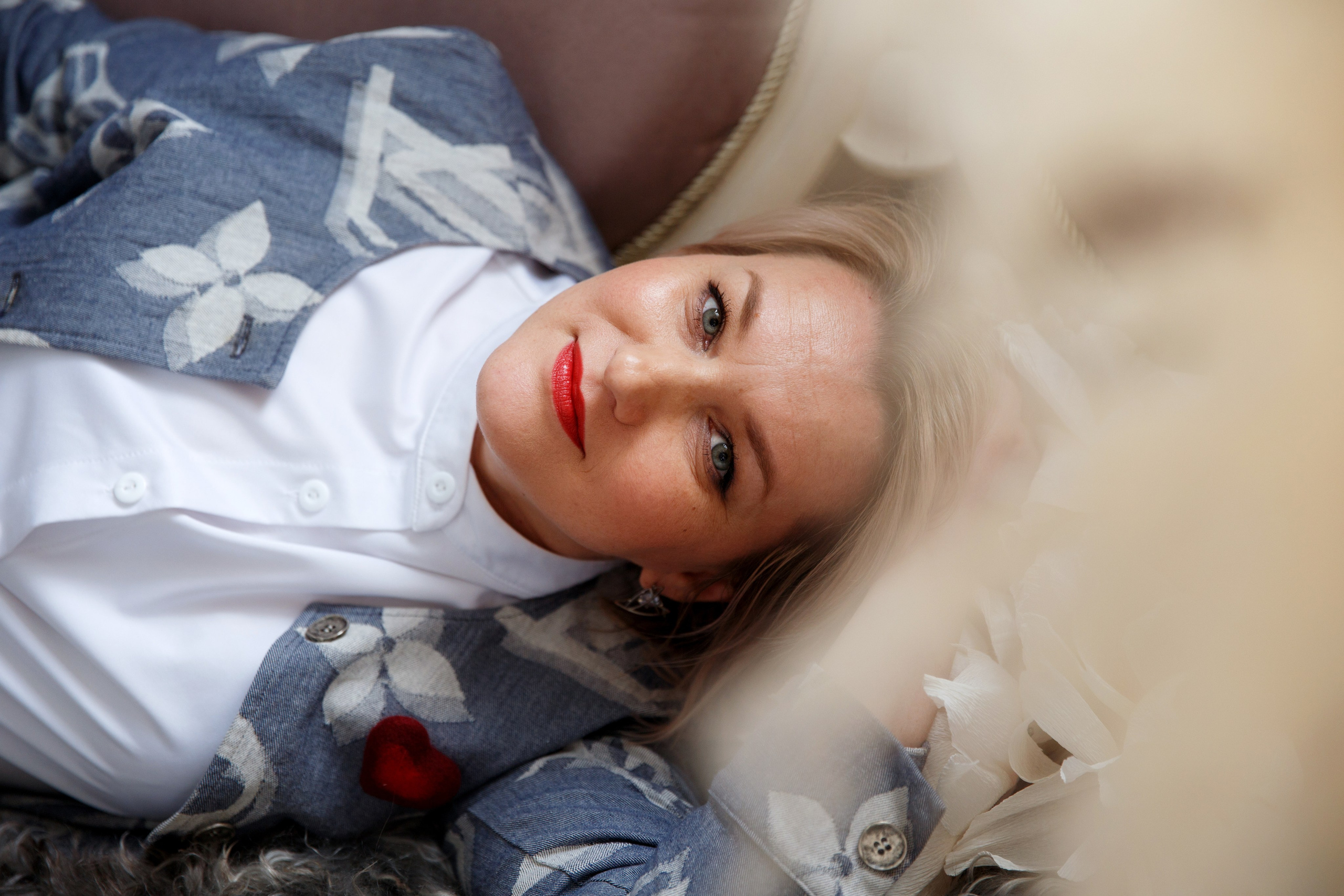 Анюта. Визажист, мастер по причёскам, преподаватель по макияжу. Женский и контент фотограф Люба Пунанцева. Северодвинск. Архангельск