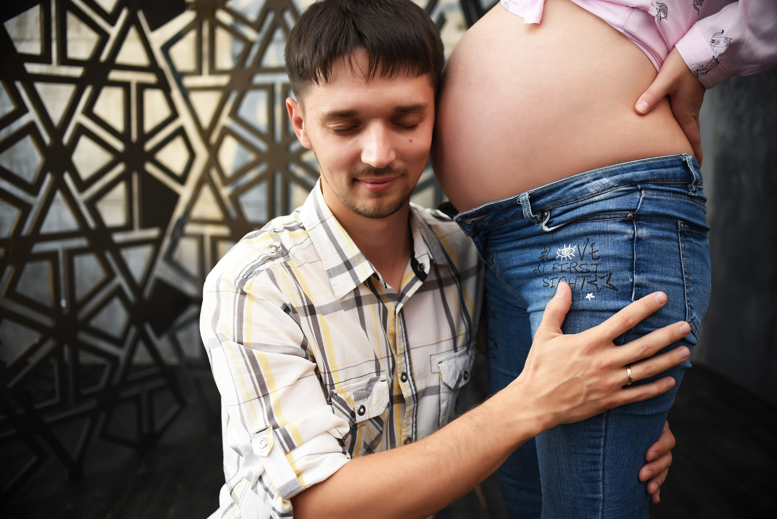 Фотосессия беременности студийная съемка. Свадебный, семейный, детский, контент фотограф в Омске Максим Ильин