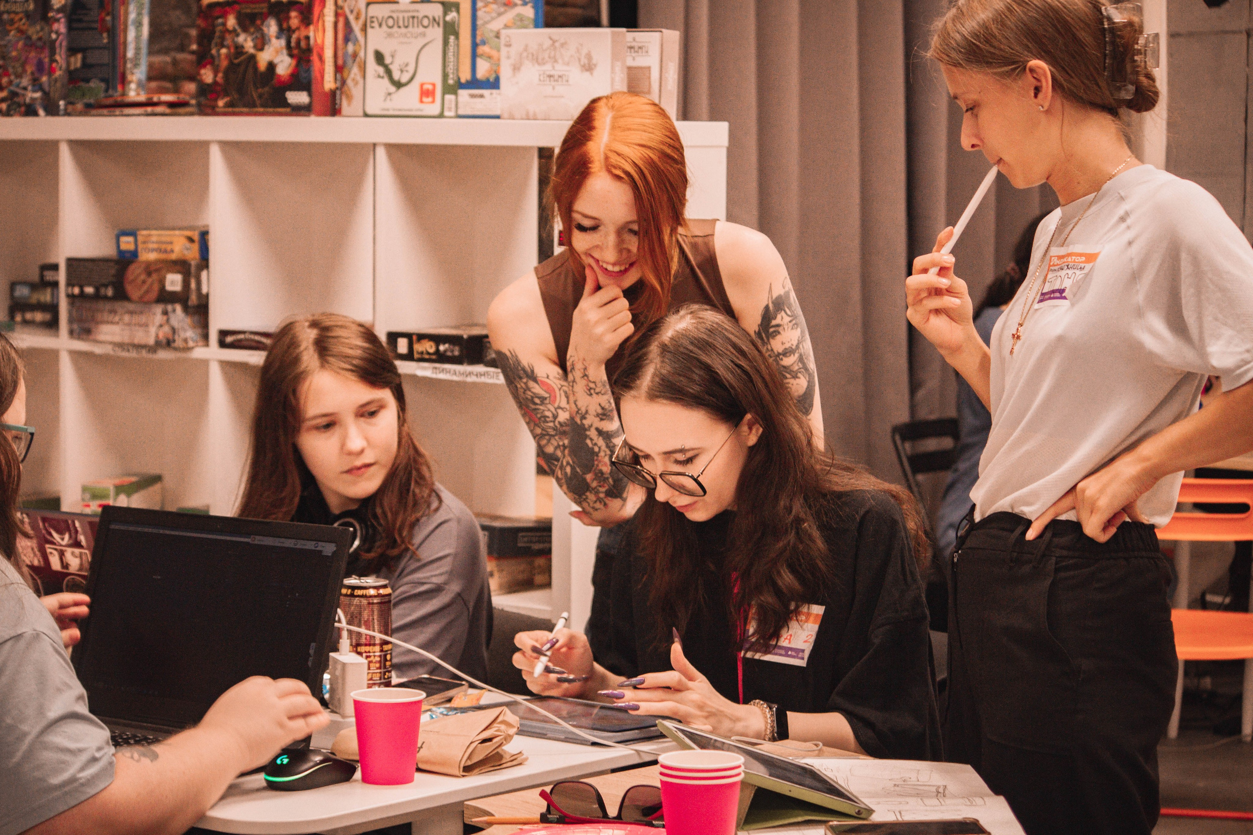 ЖЕНСКИЙ ГЕЙМДЖЕМ — Творческий сбор разработчиц. Создадим шедевр? Виталина и её фотоискусство