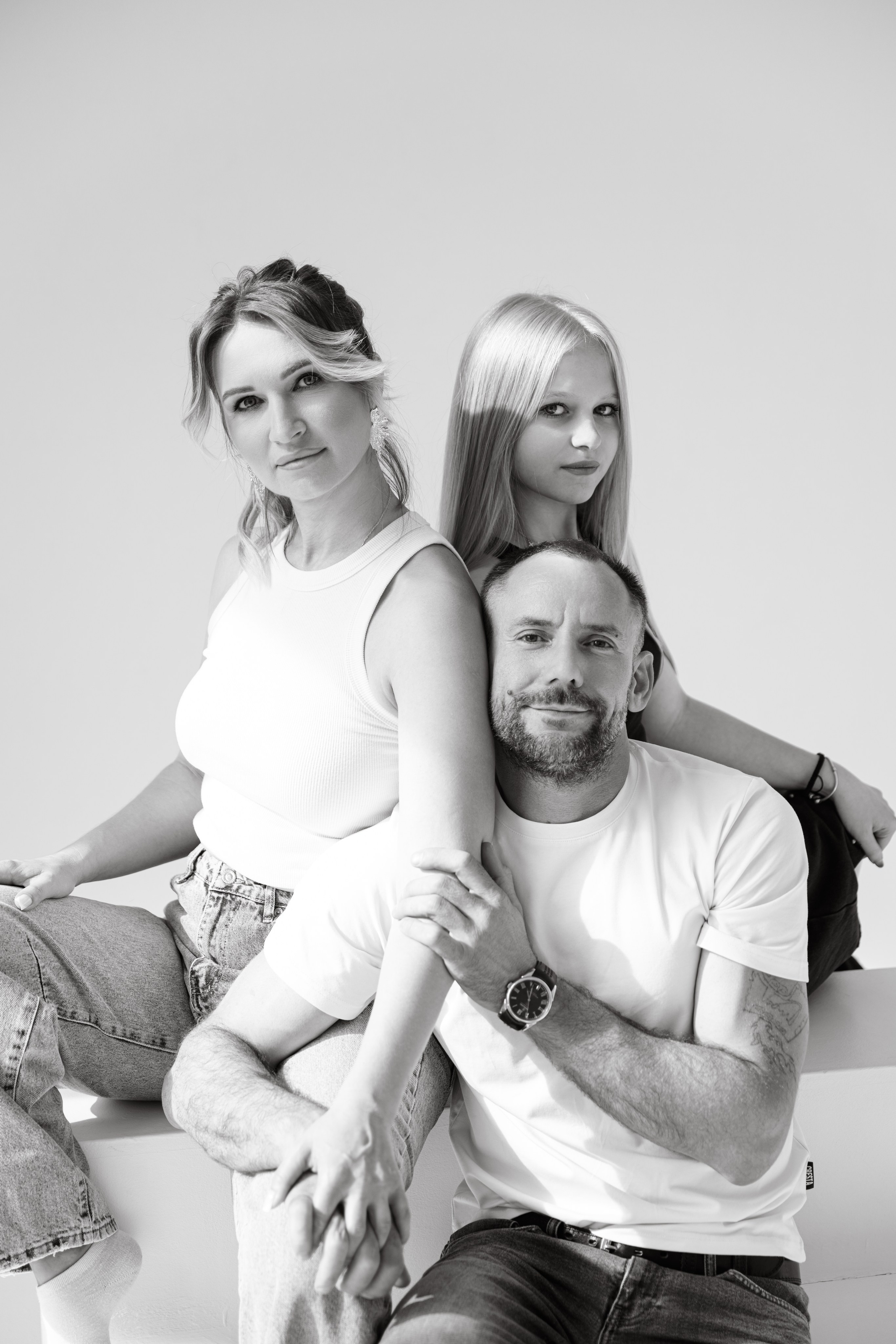 Полина и семья. Студия Base. Фотограф Анастасия Егорова