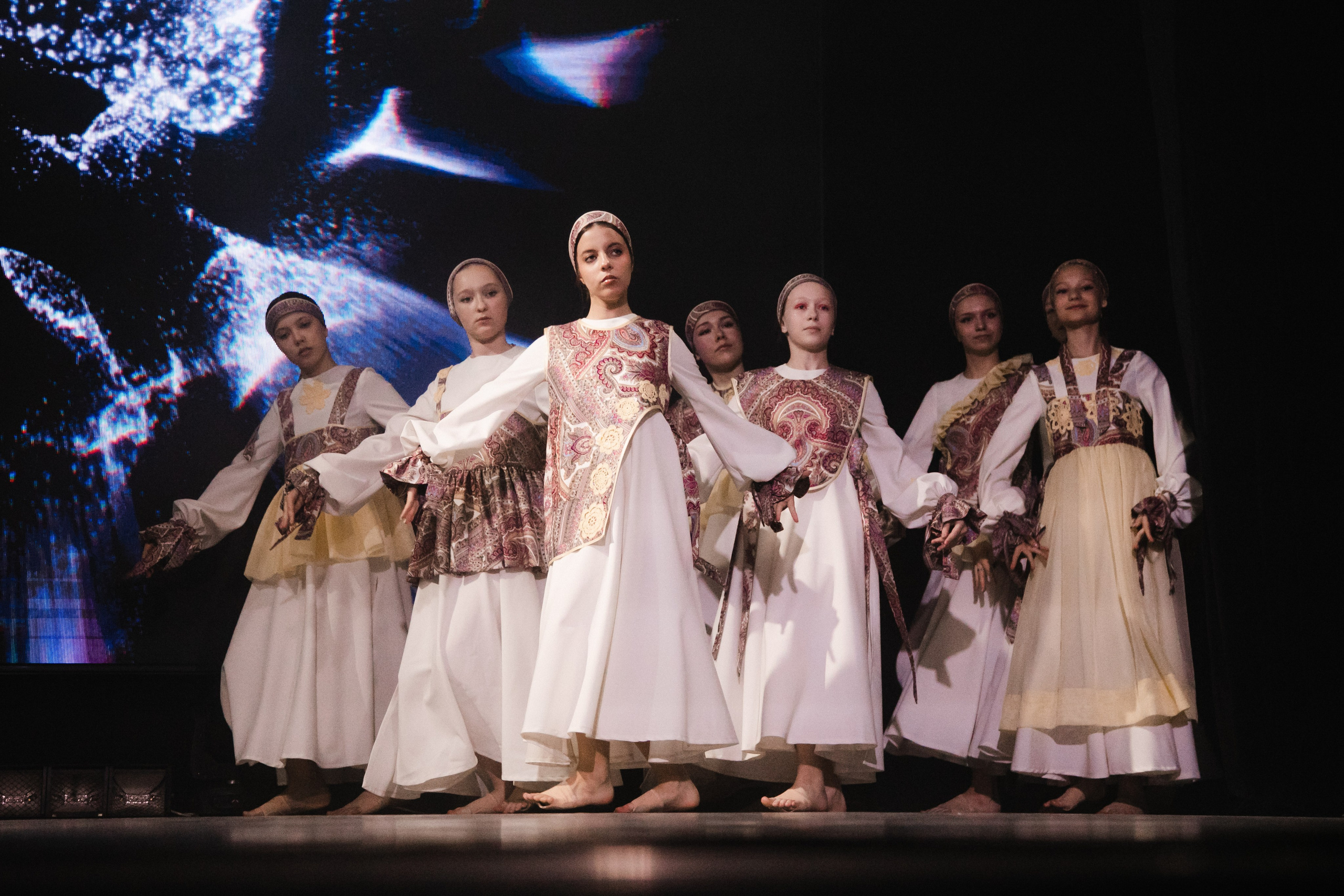 Отчетный концерт центра национальных культур 2025. Роман Урумбаев фотограф Нижневартовск