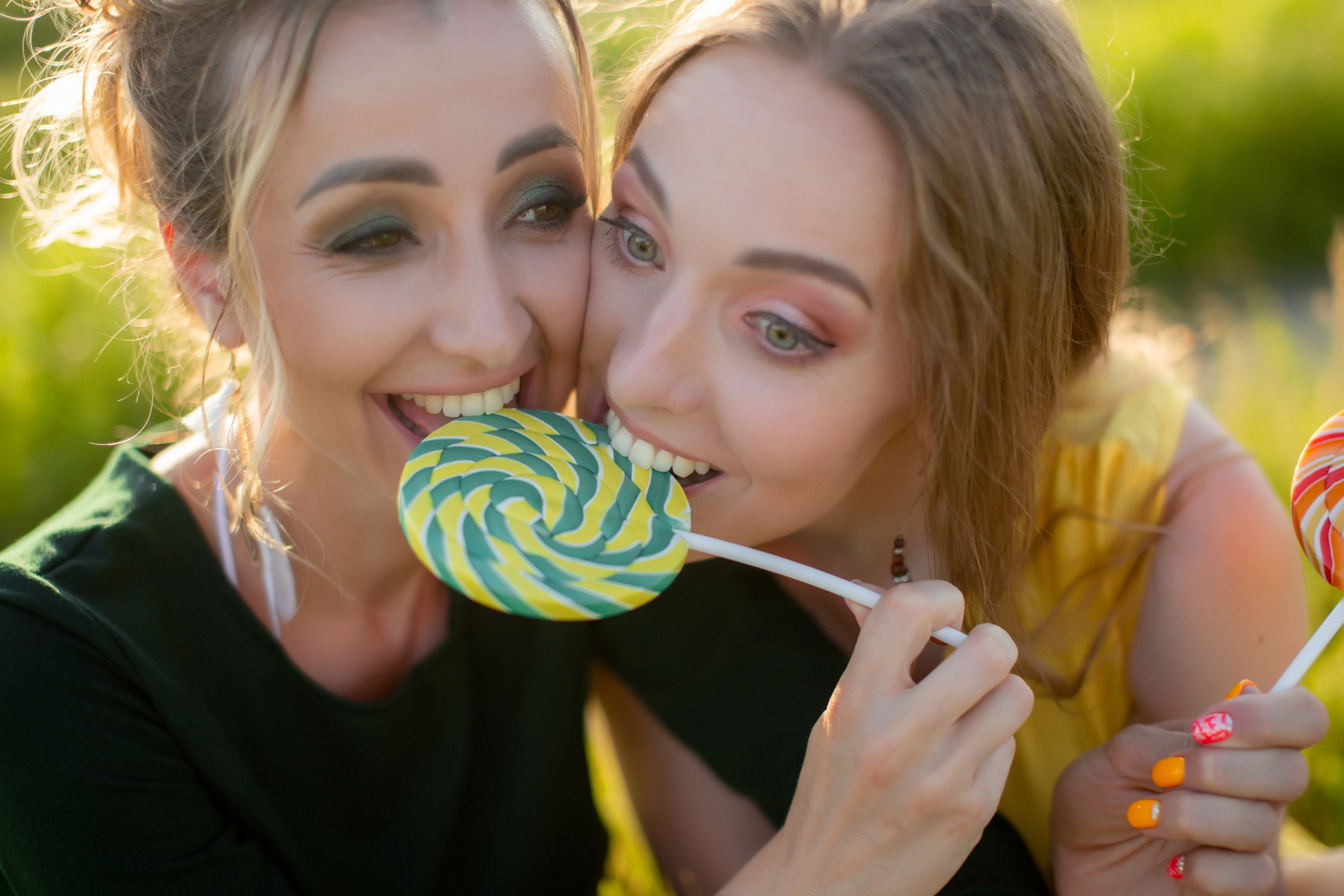 Фотосессия для подруг детства. Профессиональная видео и фото съёмка в Калуге и области