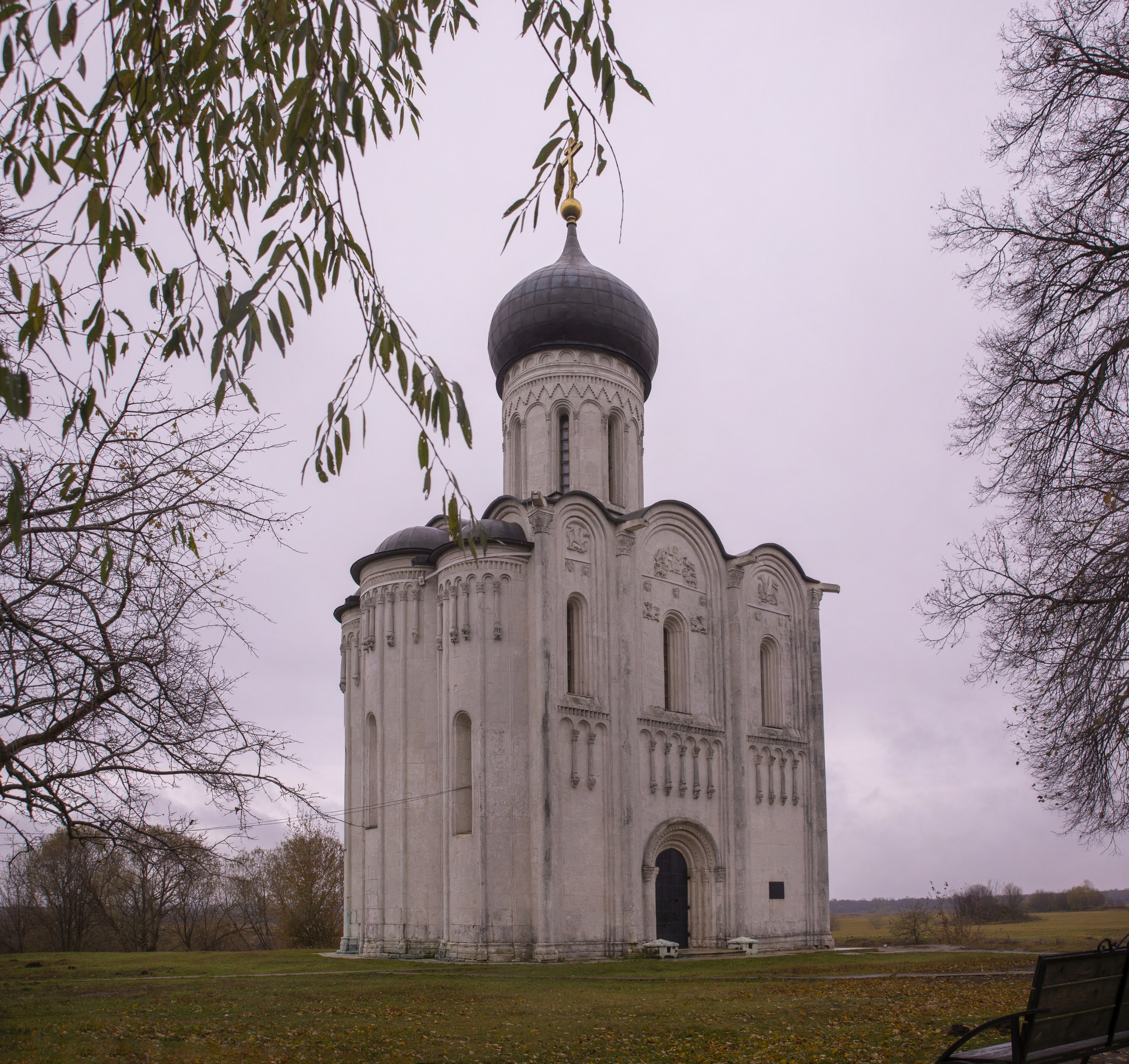 Боголюбово. Октябрь 2023. Игорь Жучков. Россия увиденная глазами путешествующего фотографа