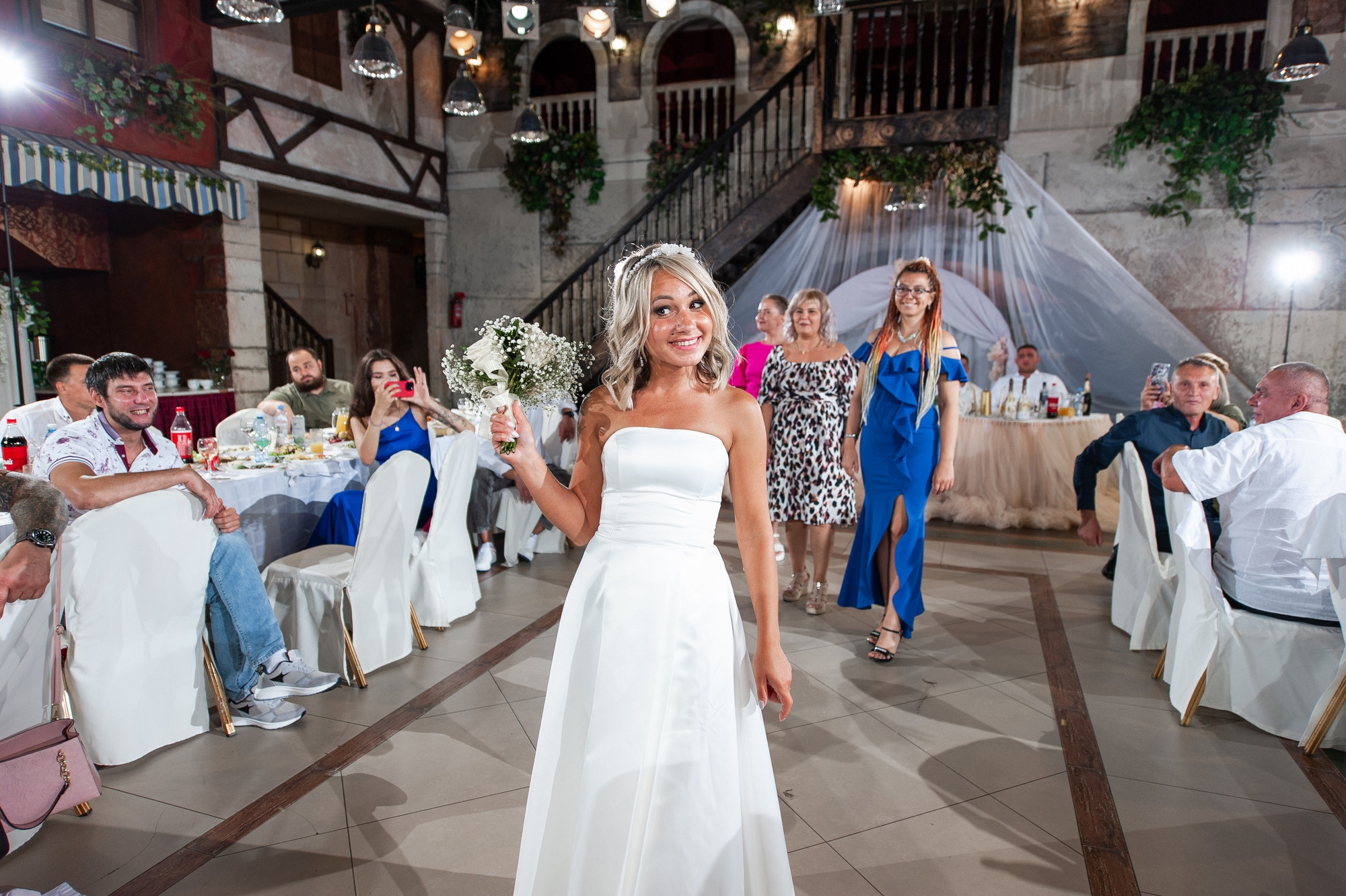 Свадьба в Латинском квартале. Свадебный и семейный фотограф в Омске Мормулев Михаил