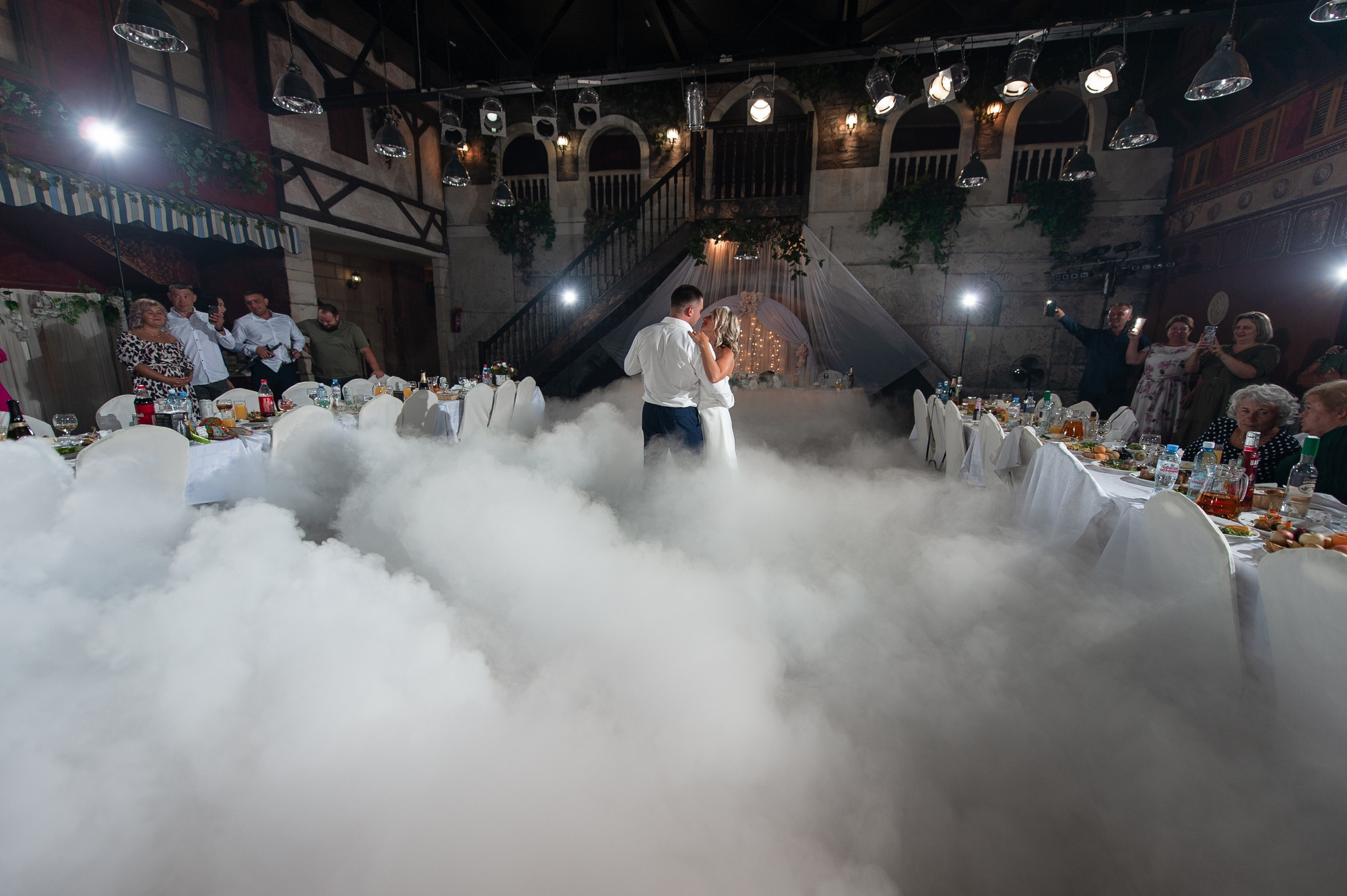 Свадьба в Латинском квартале. Свадебный и семейный фотограф в Омске Мормулев Михаил