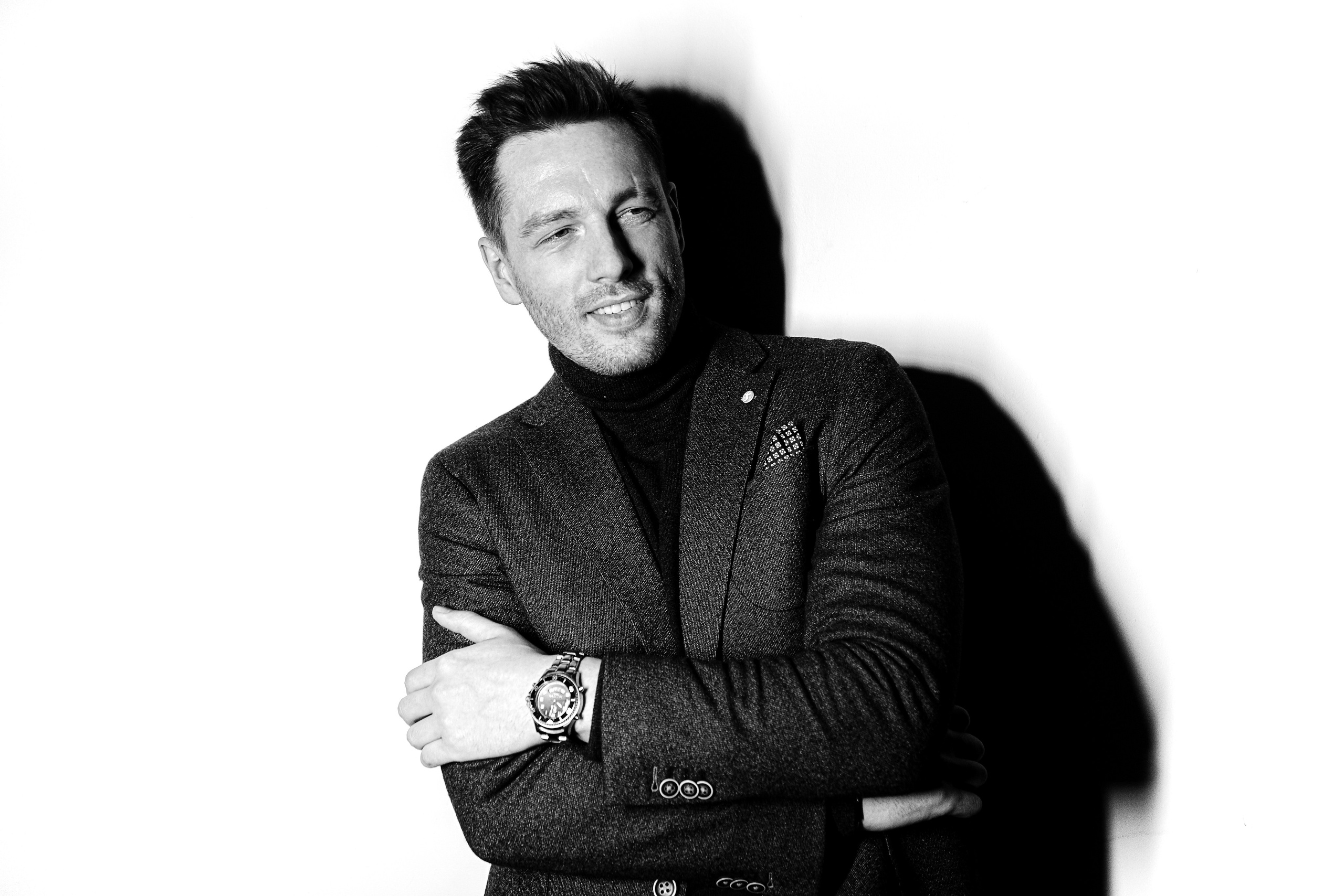 "Acting Portfolio" for aspiring film actors from a professional photographer in the film industry. Dubai, Moscow. Portrait photographer Moscow, UAE, Oleg Koshmarov