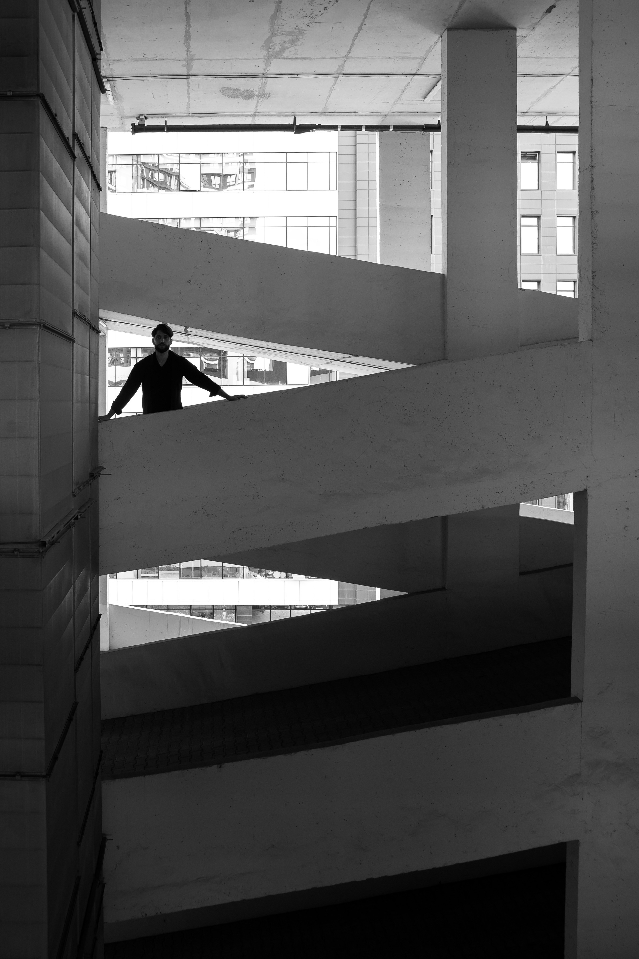 Мужская прогулочная фотосессия в Екатеринбурге. Свадебный, семейный фотограф, контент съёмка. Екатеринбург. Елена Граф