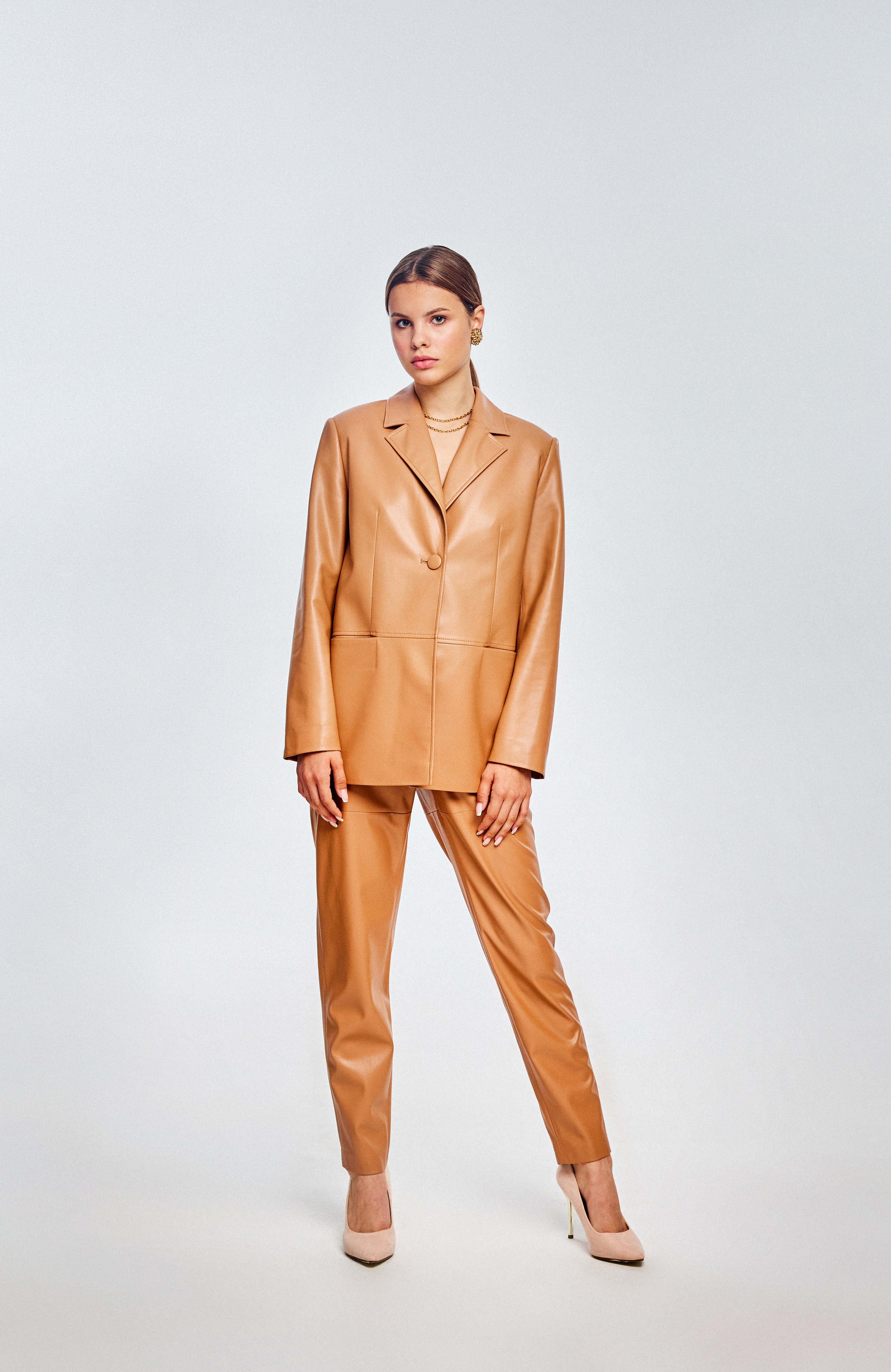 Ann P. Modeling agency TM MODELS