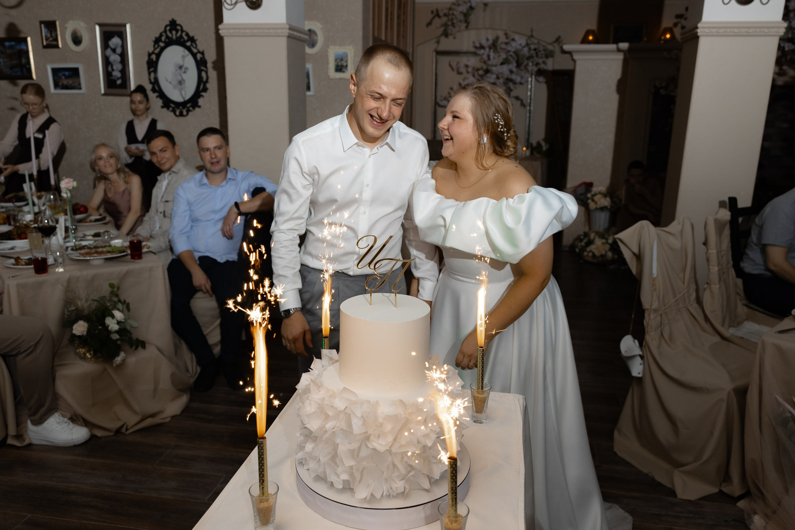 Полина и Илья. Свадебный и семейный фотограф в Челябинске. Аврамец Анна