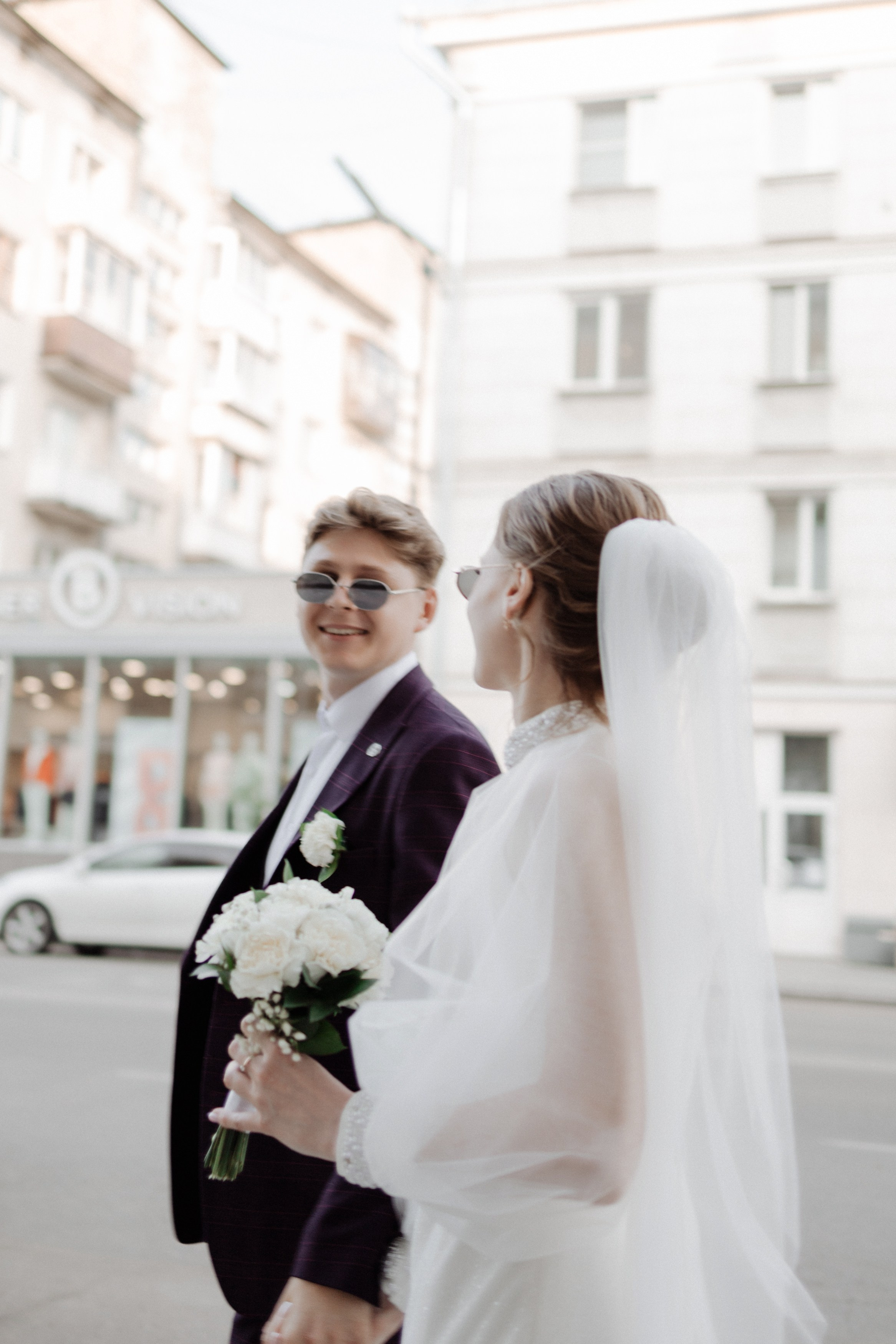 Владислав и Юлия Вечерняя прогулка по городу. Свадебный Фотограф в Иркутске Екатерина Елисеева