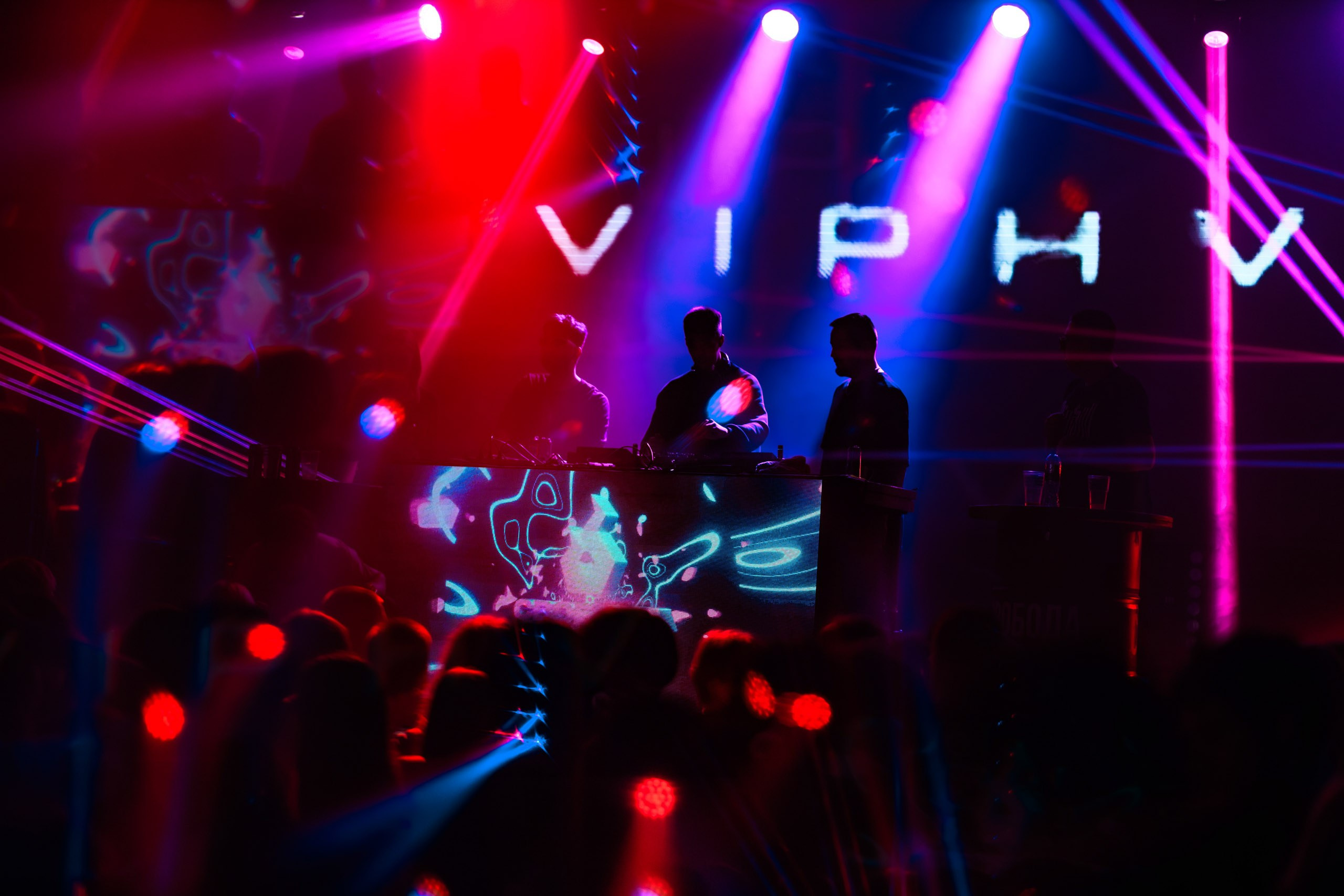 День первокурсника | Свобода. Репортажный фотограф Екатеринбург | Яркий, качественный репортаж | Концерты, клубы, репортаж, праздники, корпоративы