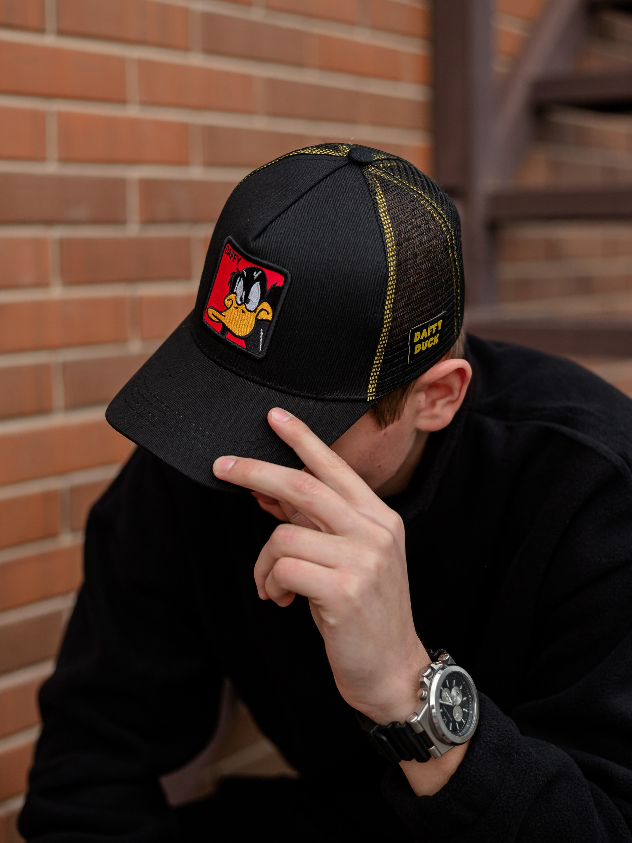 Бейсболки на моделях. Фотограф Неверова Катерина