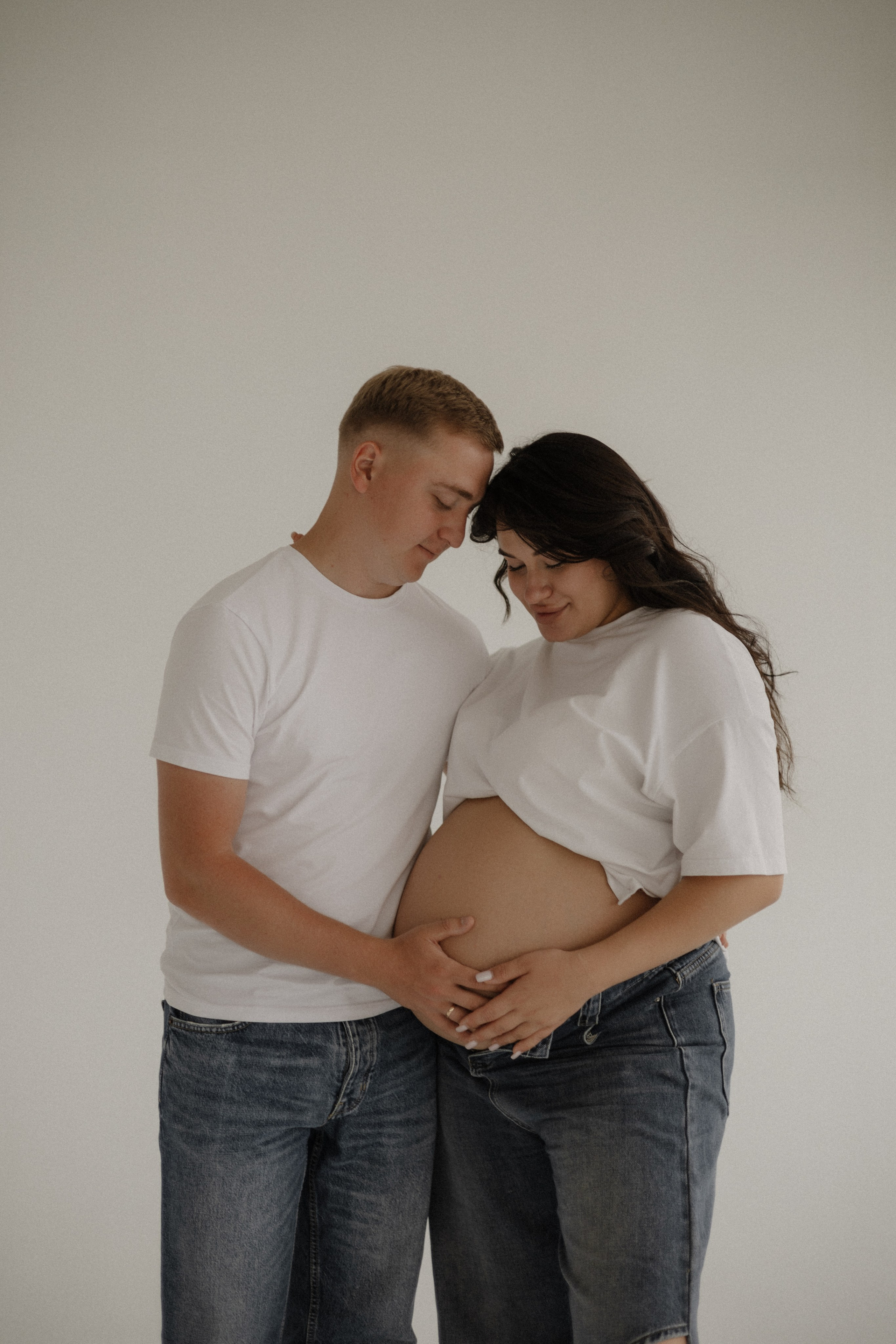 Екатерина и Артем фотосессия в студии. Свадебный и портретный фотограф в Москве Анастасия Масюк