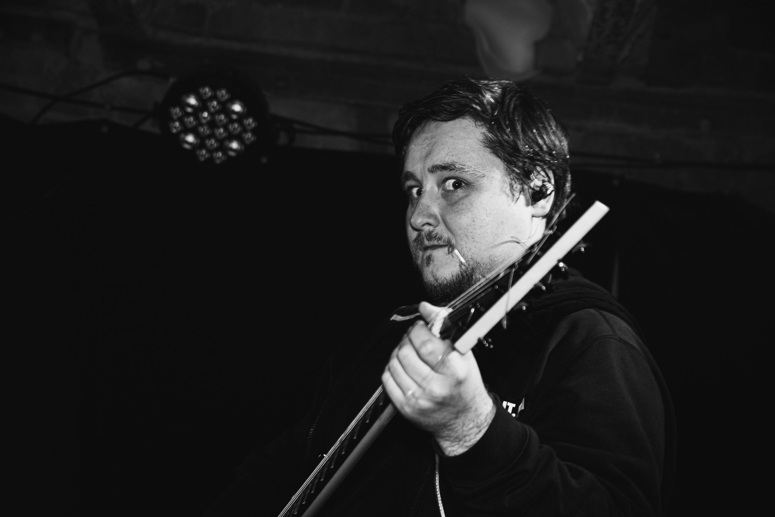 Laugar & Шумы Штормовых Широт & Пожары На Дальнем Севере 11.10.2025. Репортажный фотограф в Москве Legiodot