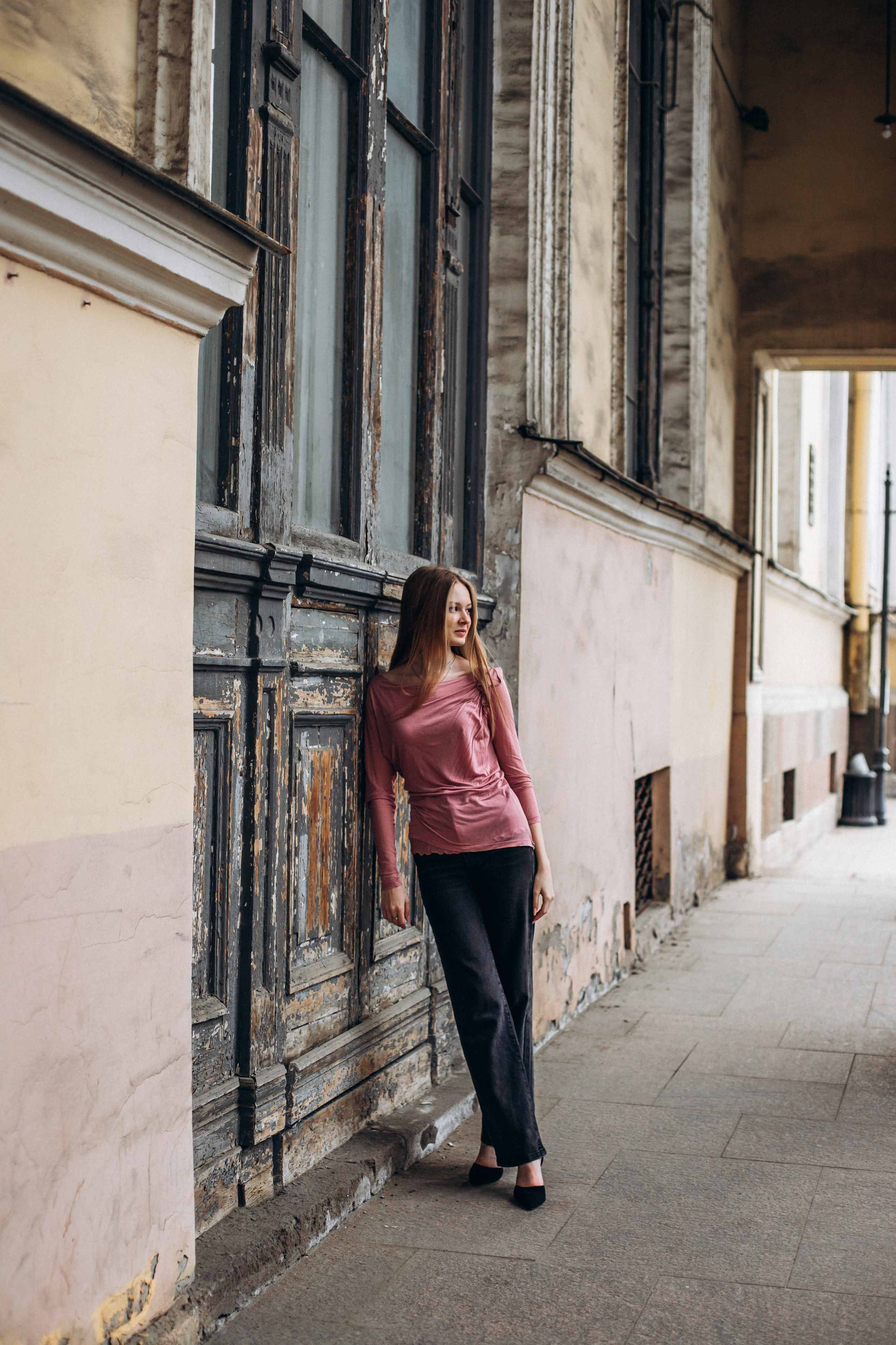 Юлия в мае. Фотопрогулка в Петербурге. Индивидуальный и семейный фотограф в Санкт-Петербурге