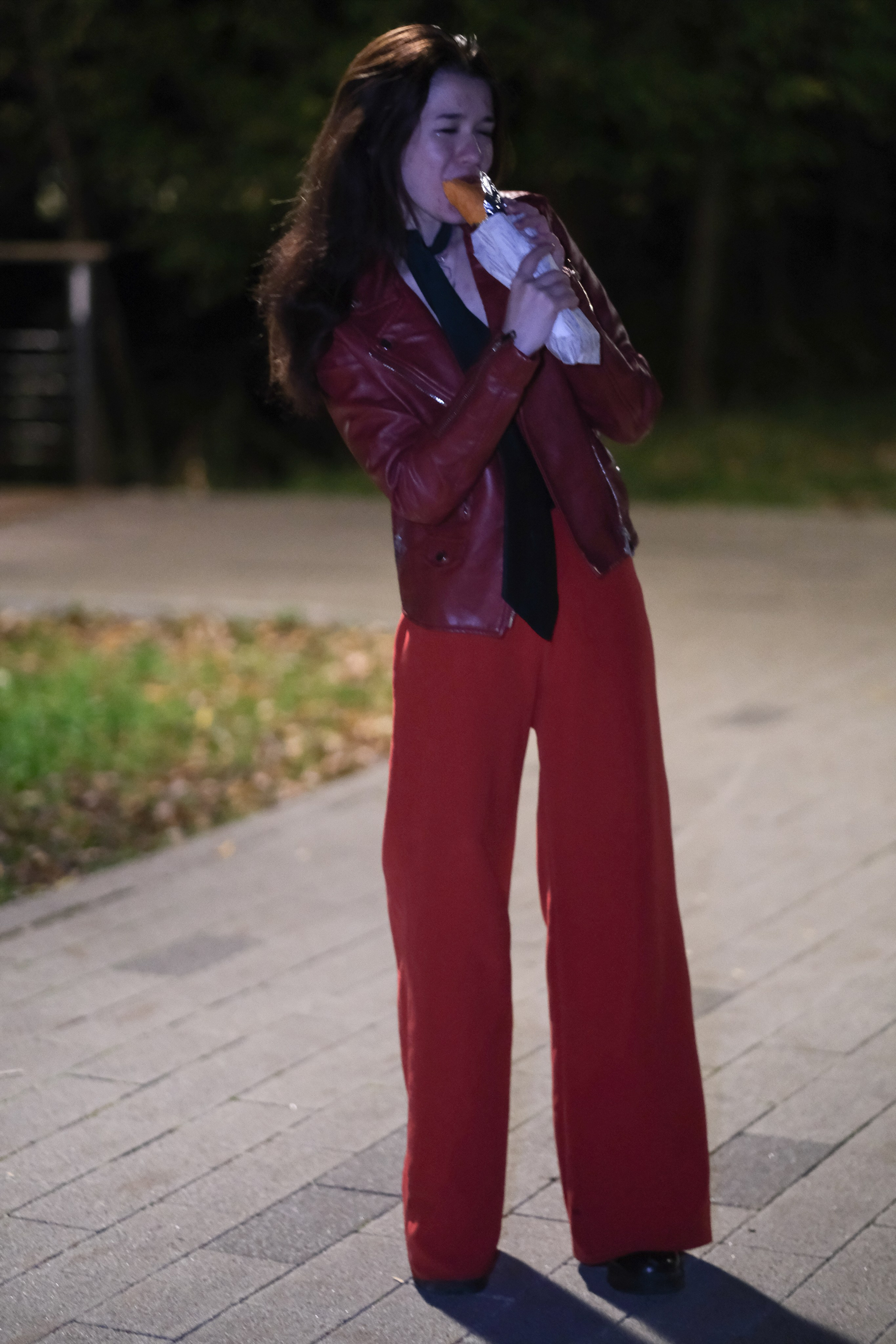 Александра в красном. Креативный фотограф в Москве Арапова Виталия