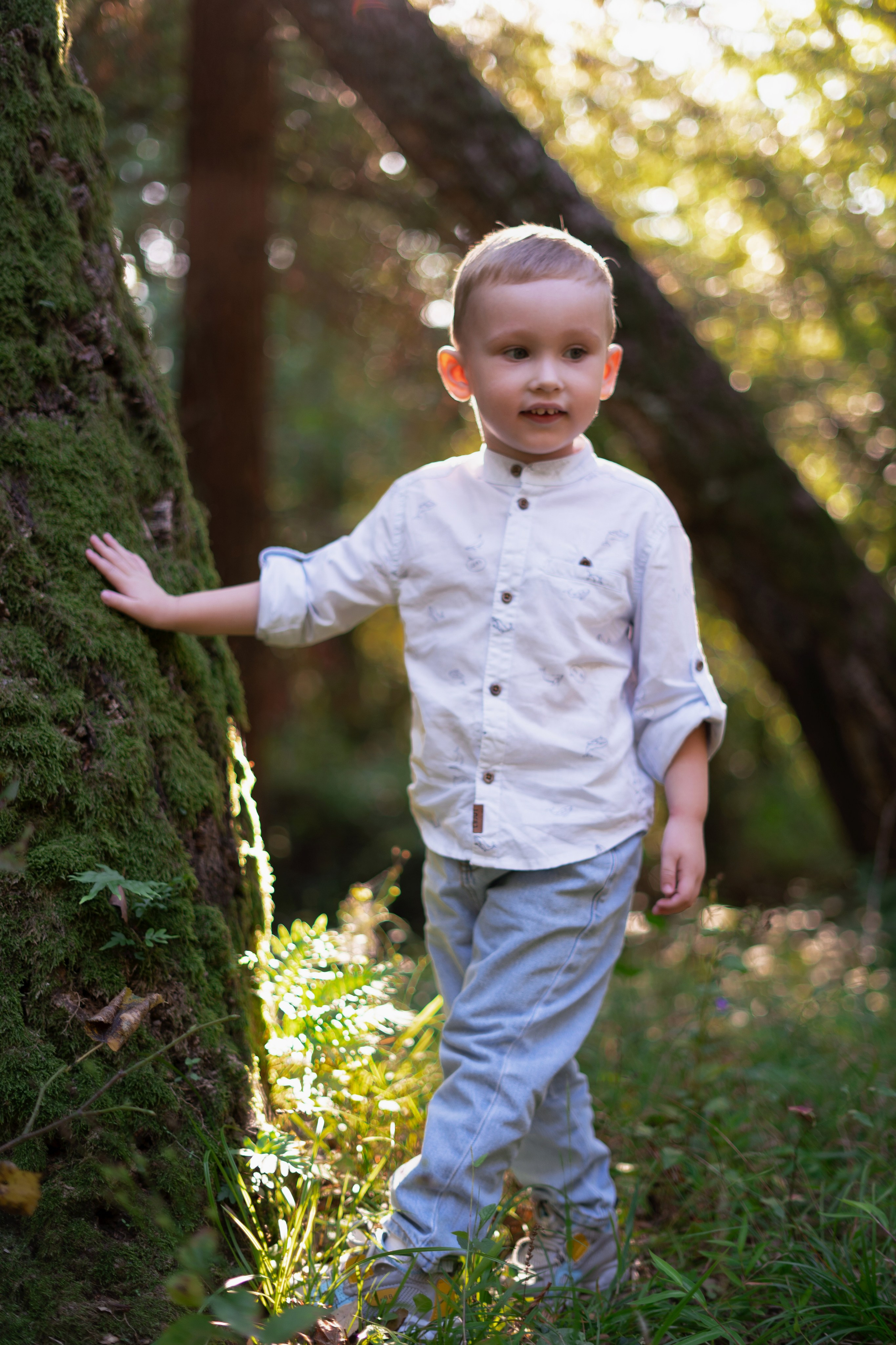 Семейная фотосессия в лесу у озера. Профессиональный Фотограф в Сочи Марина Ситкина