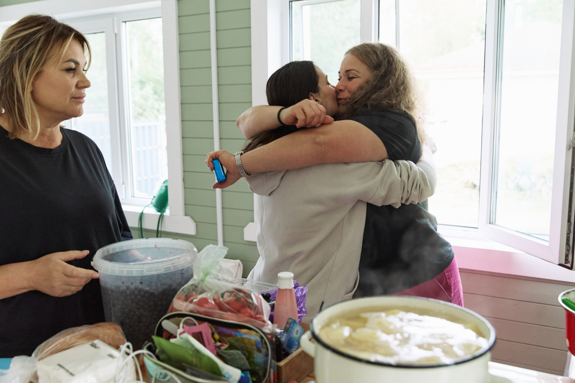 Фотограф на детский день рождения в Москве и Подмосковье: репортажная съемка живых эмоций на даче. Контентный и репортажный фотограф Виталий Кулешов | Москва