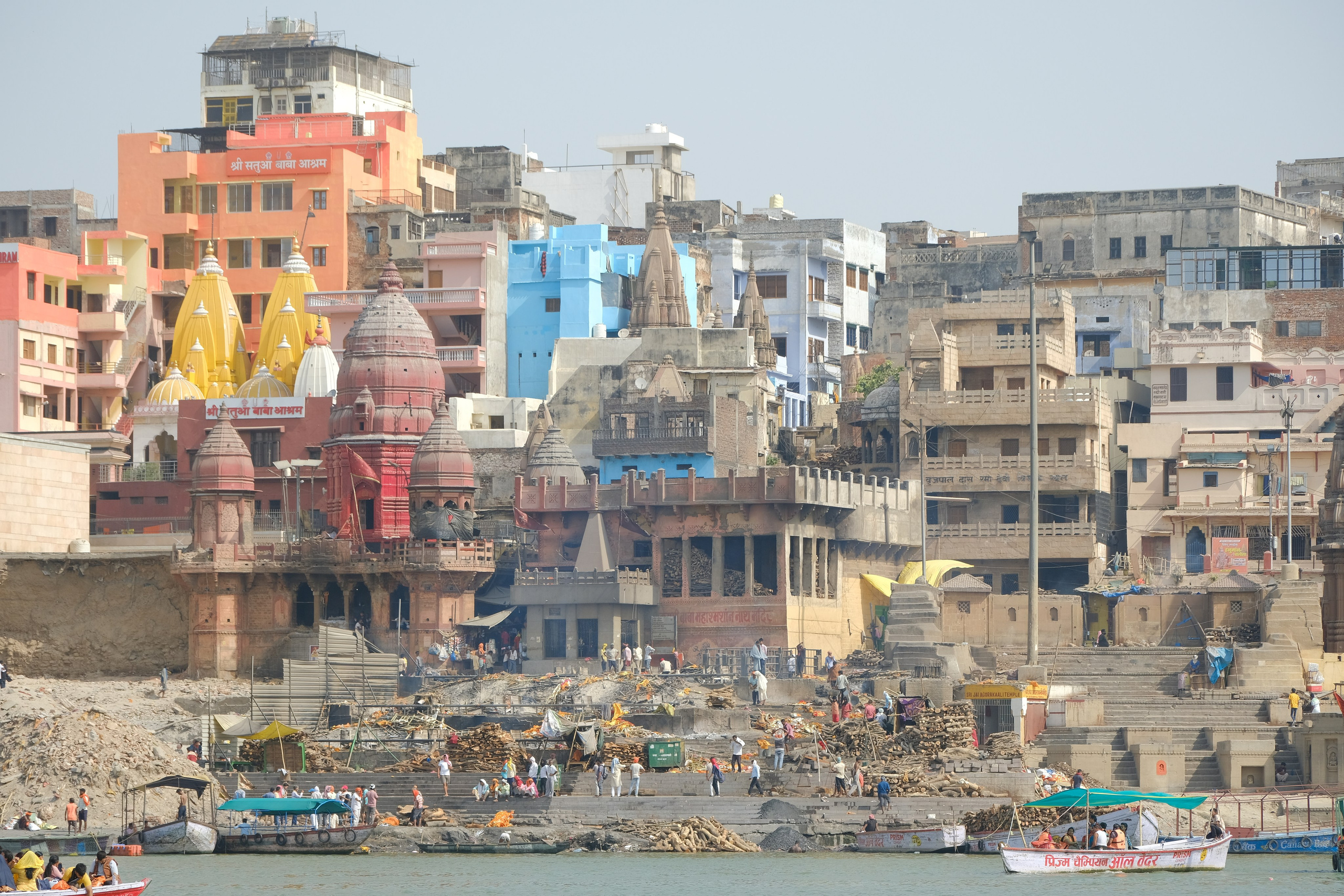 VARANASI. Https://www.instagram.com/paparrazzio