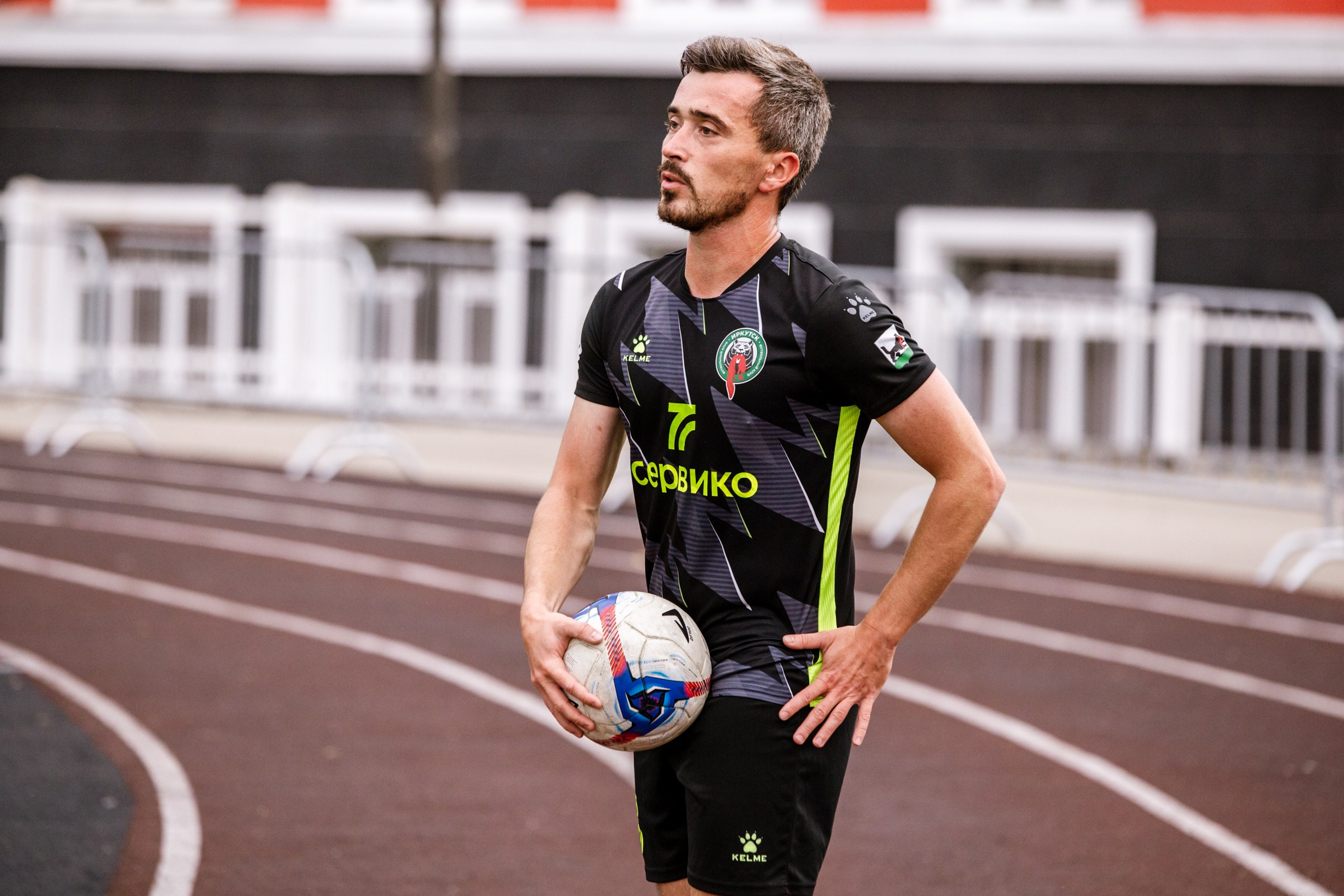 Первенство России по футболу LEON-Вторая лига Б | ФК Иркутск — Космос (Долгопрудный) | 14.09.25. Фотограф в Иркутске Евгения Айвазова