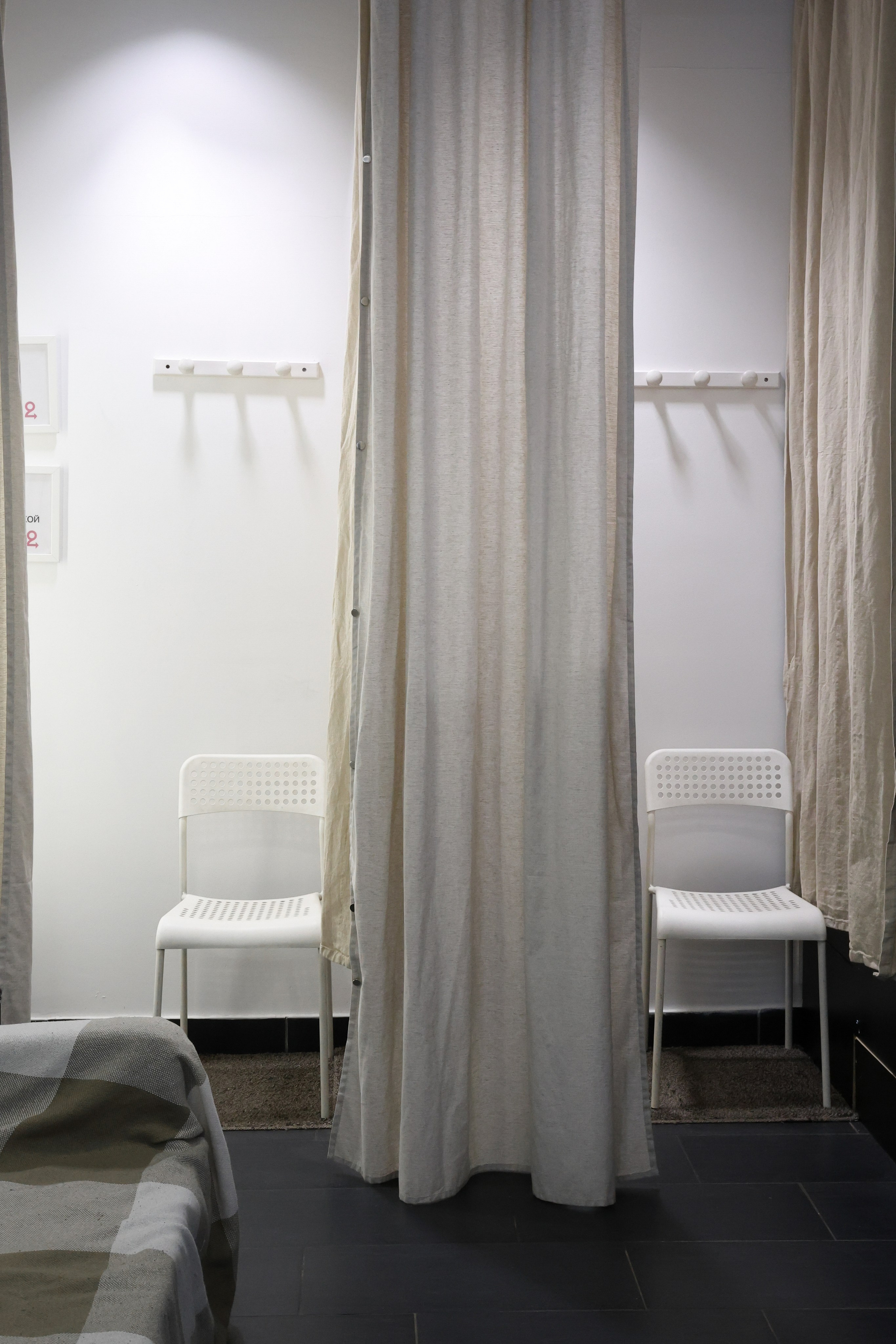 Магазины Charity Shop. Фотограф Дарья Попова