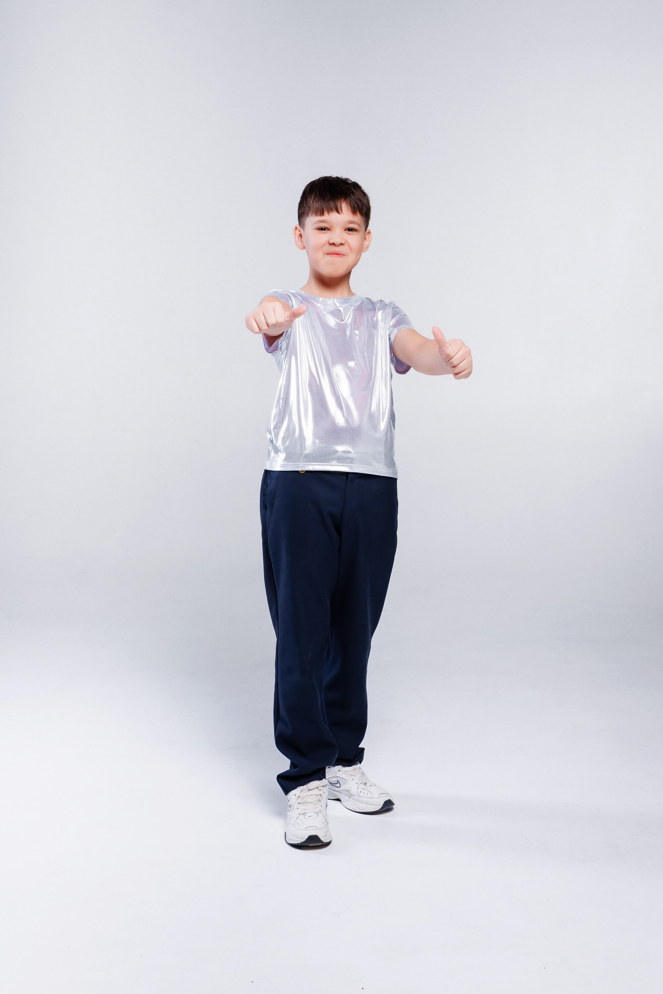 Съемка в студии на Афишу или другие нужды. Семейный и Свадебный фотограф в Астане Александр Астапов