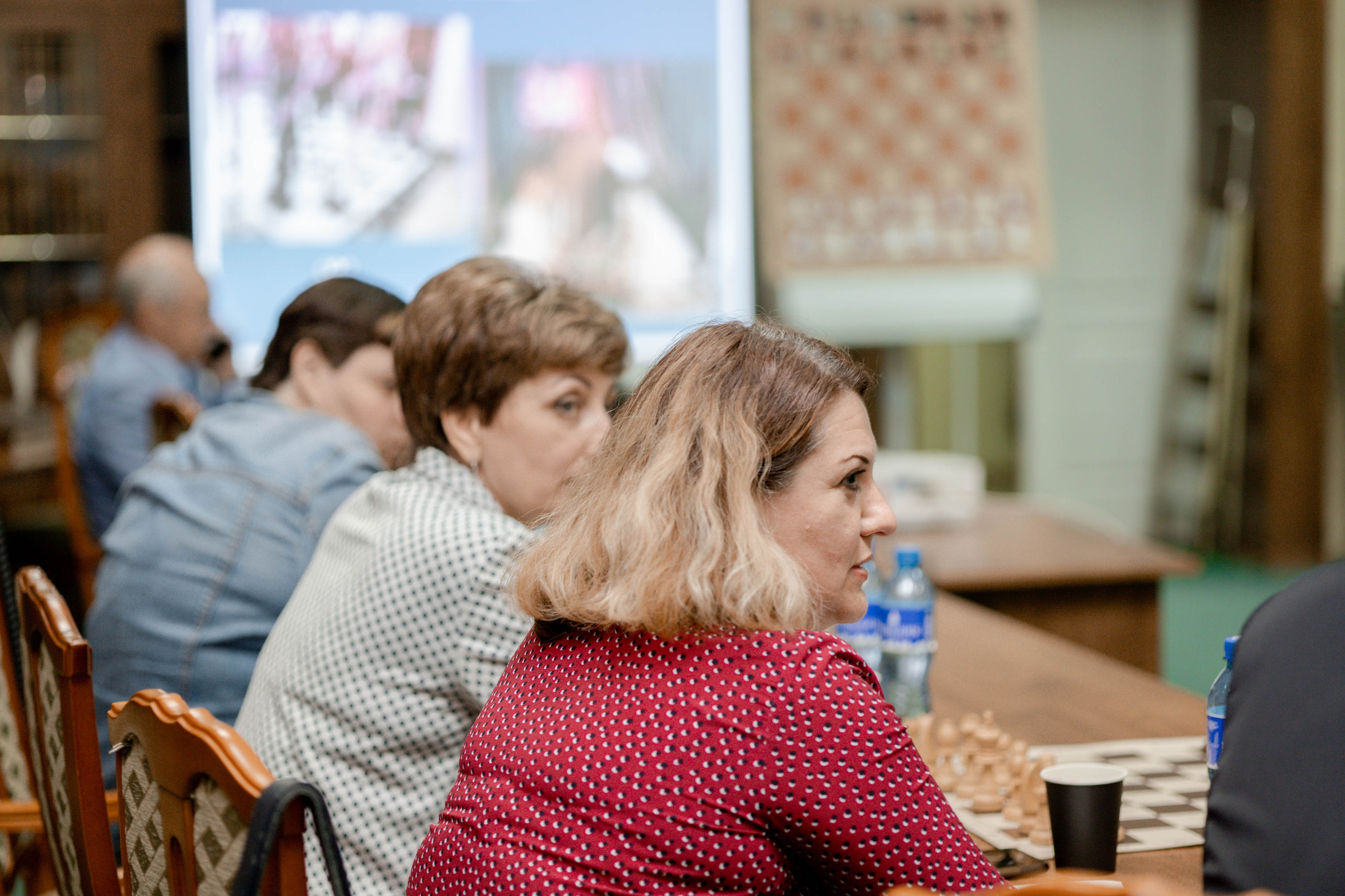 Награждение шахматной федерации